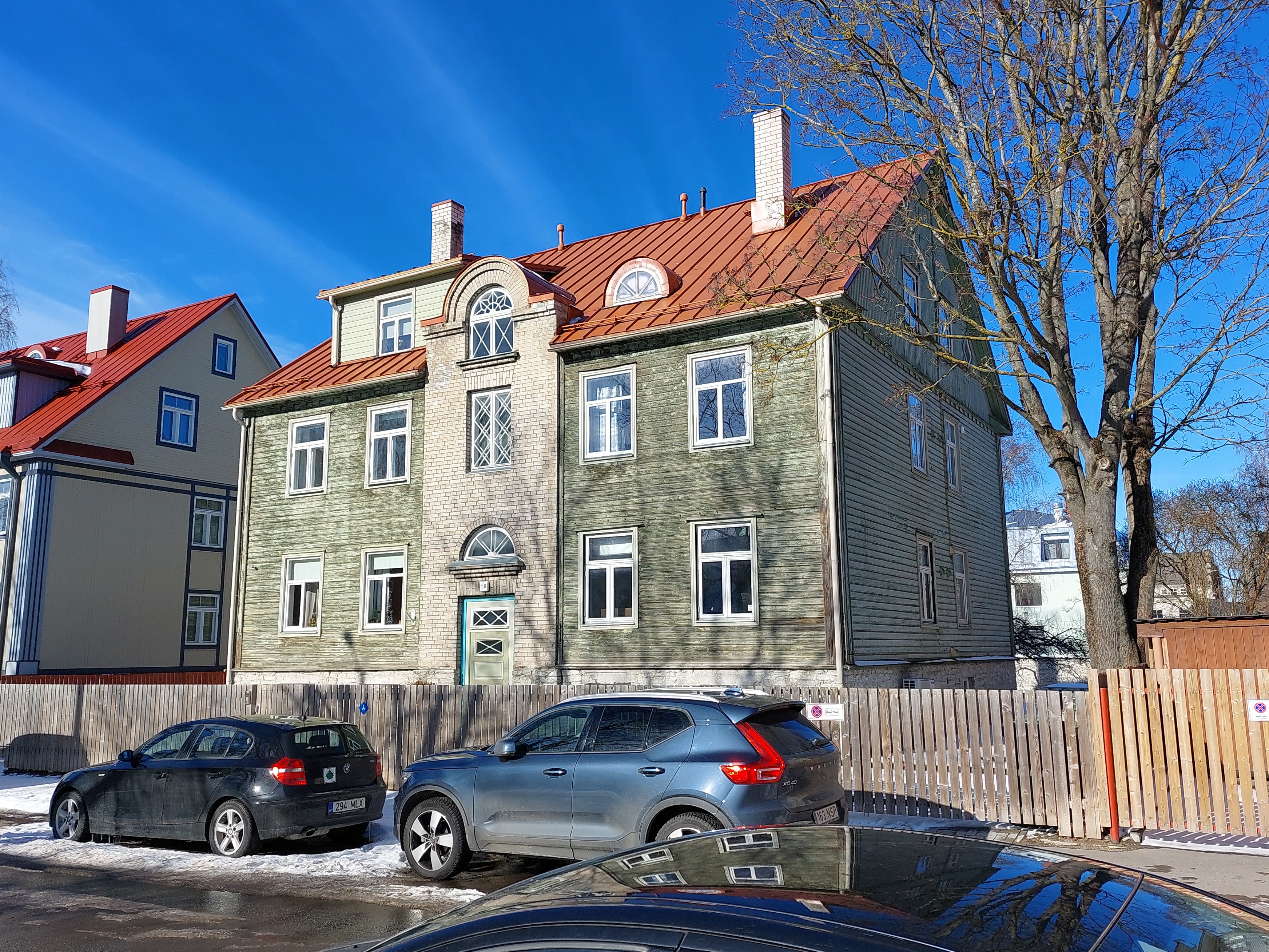 Pelgulinn: elamu Saue 16 rephoto