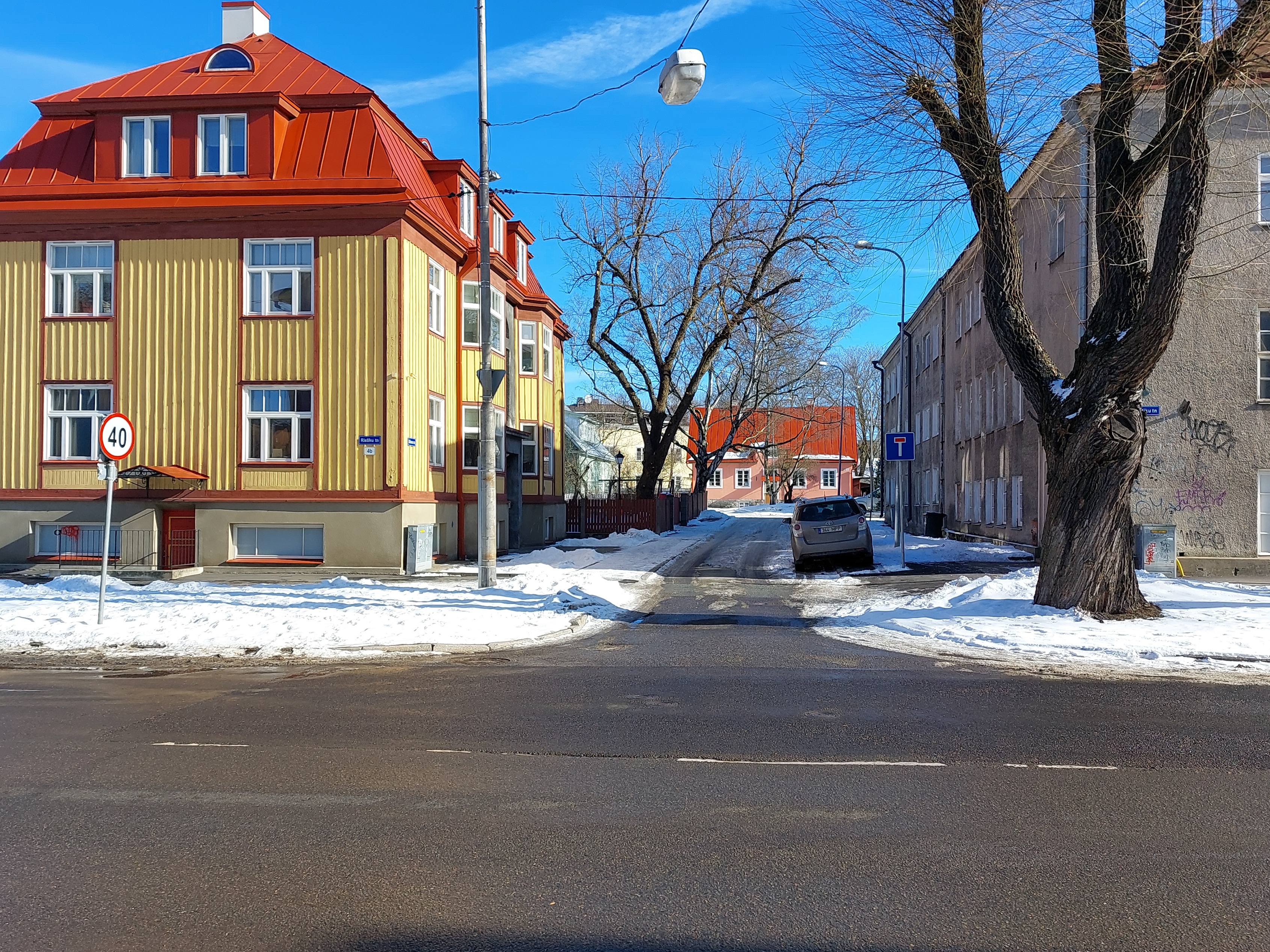 Crucifixion? Street in Tallinn rephoto