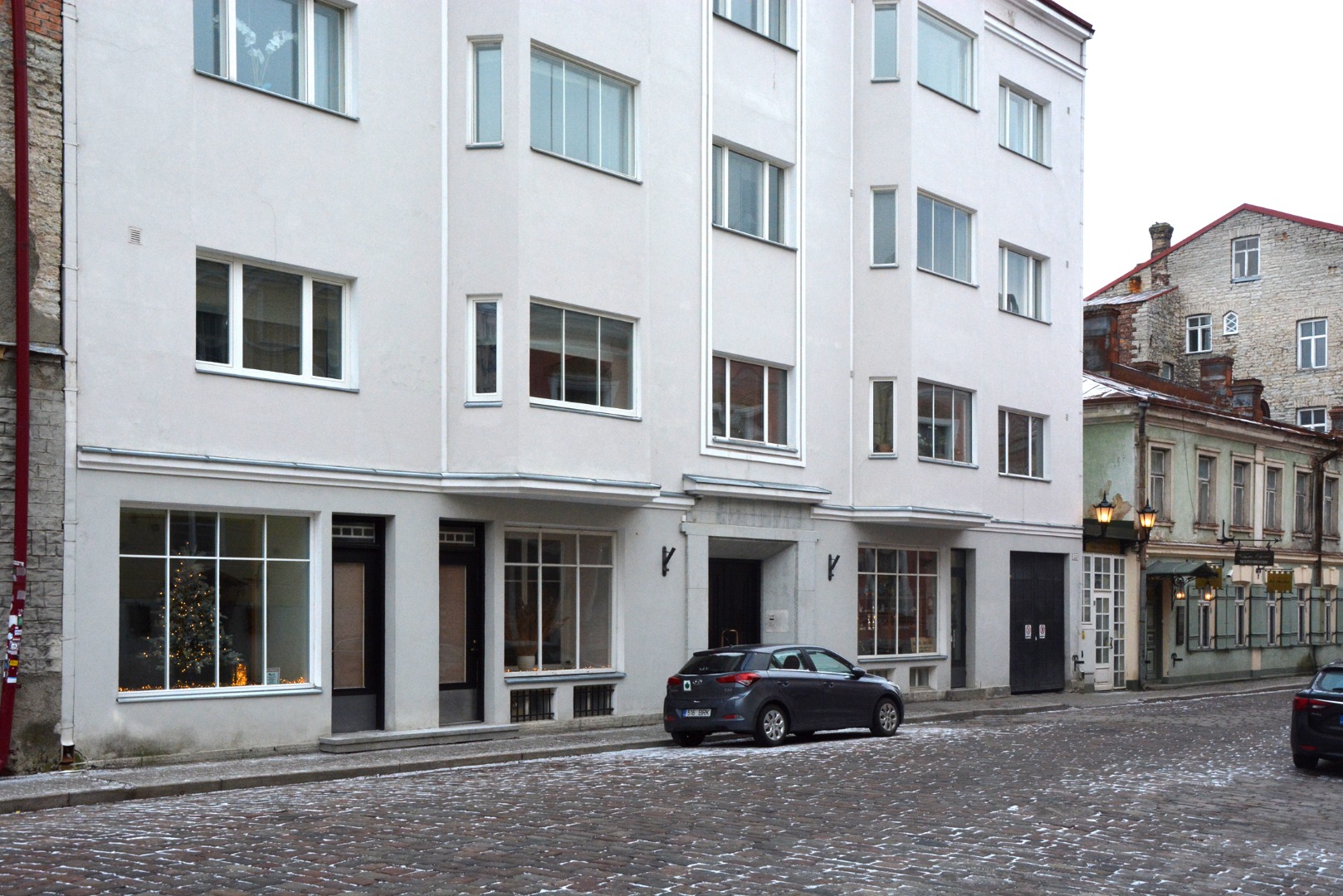 Tallinn. Hoone tänavafassaad rephoto