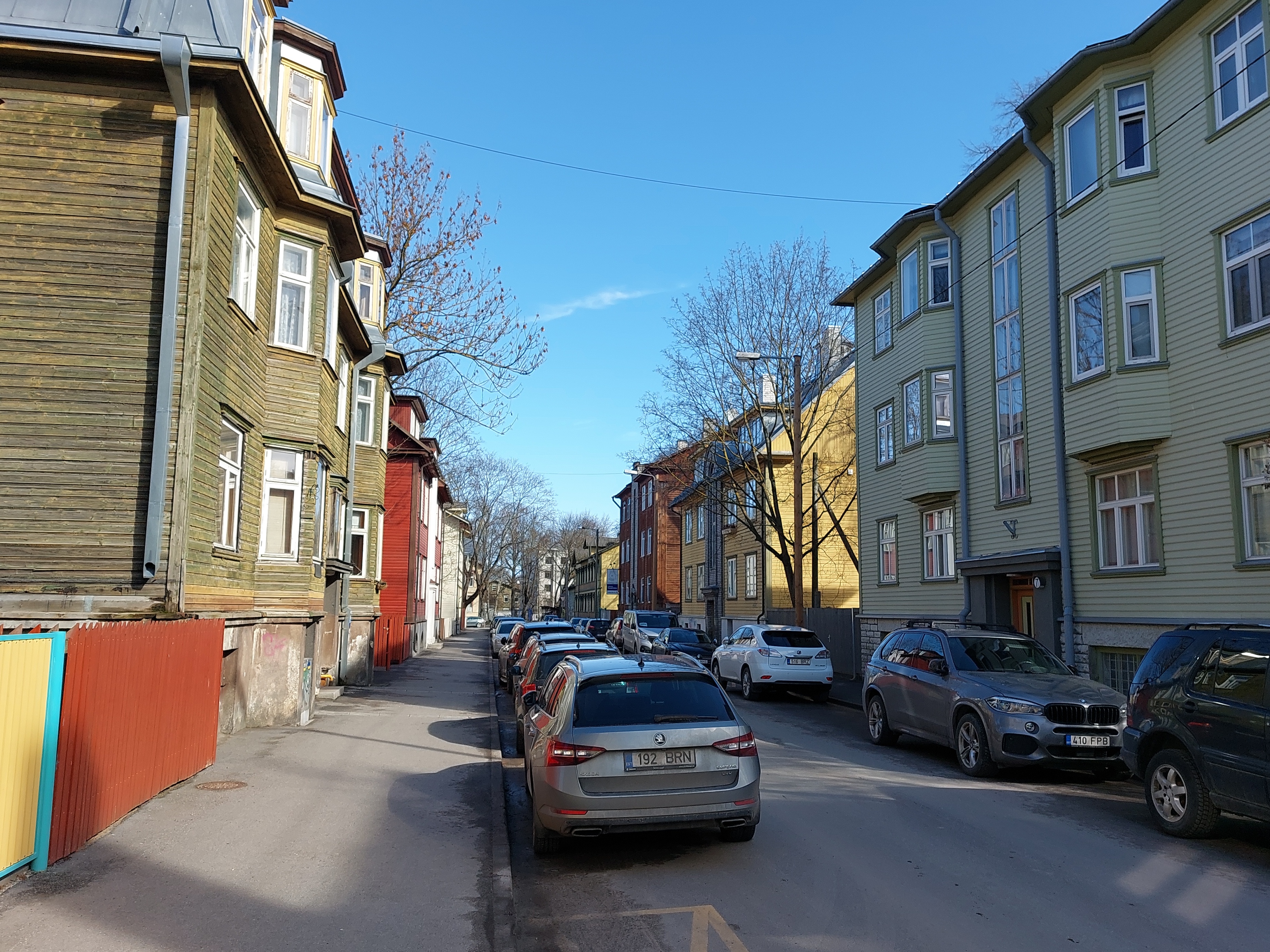 Kalamaja, Valgevase Street, view of the house number 8a for the sea. rephoto