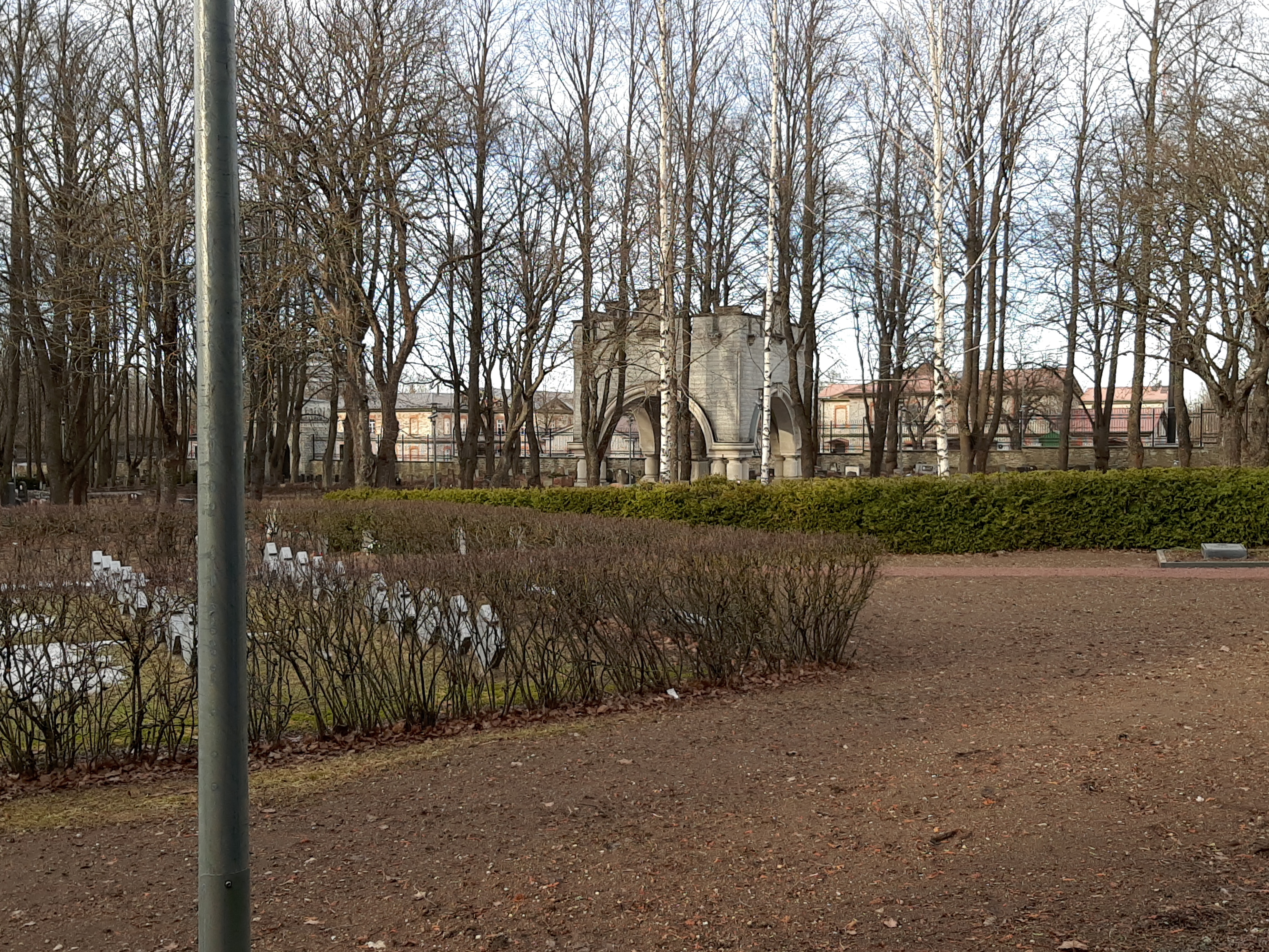 Männiku plahvatus-katastroof, hukkunute ärasaatmine Kaitseväe kalmistul rephoto