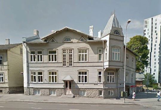 Korterelamu Tallinnas Liivalaia tn, hoone vaade tänavalt. Arhitekt Anton Uesson rephoto