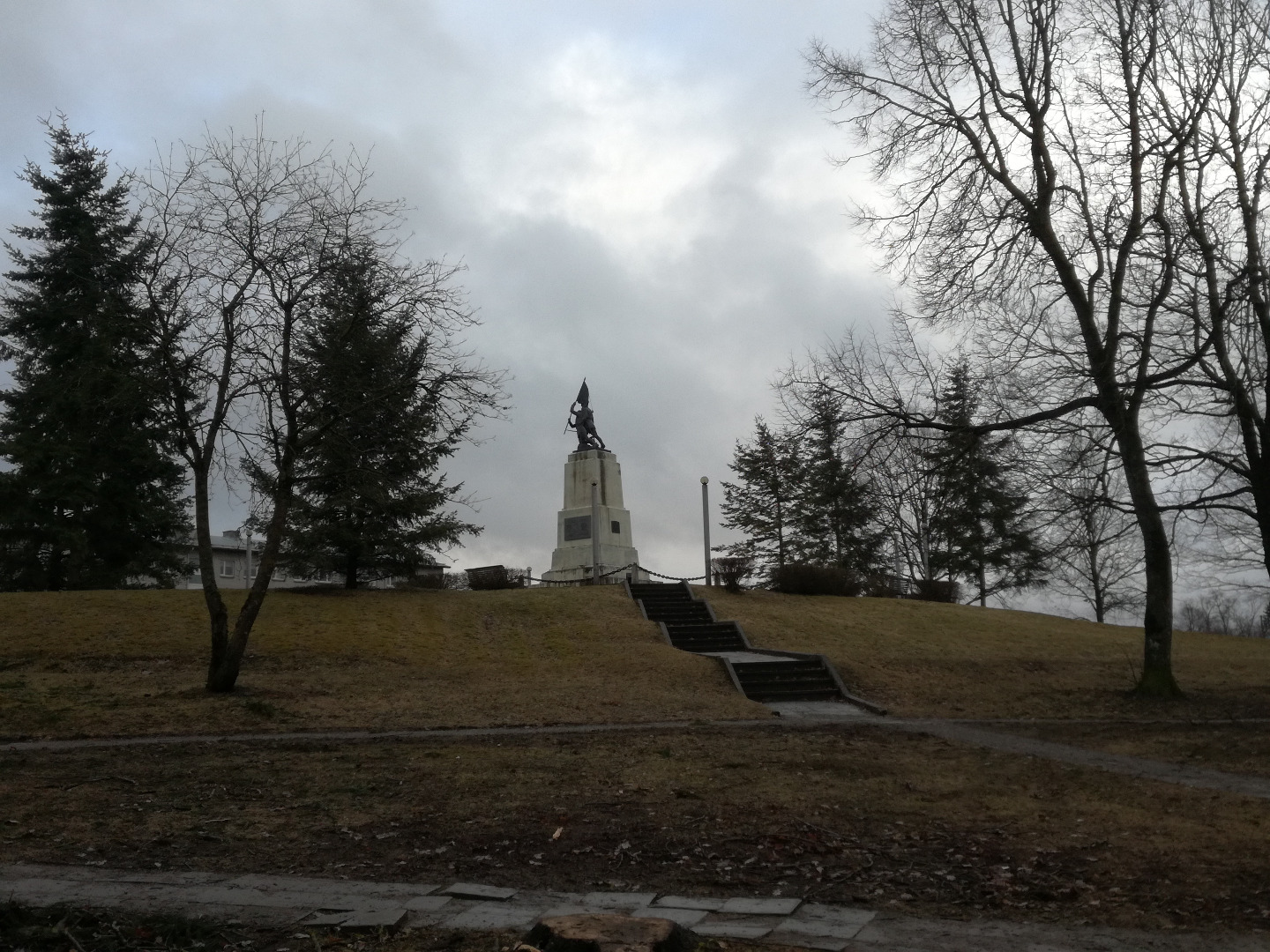 Rakvere, Vabadussõjas langenute mälestussammas rephoto