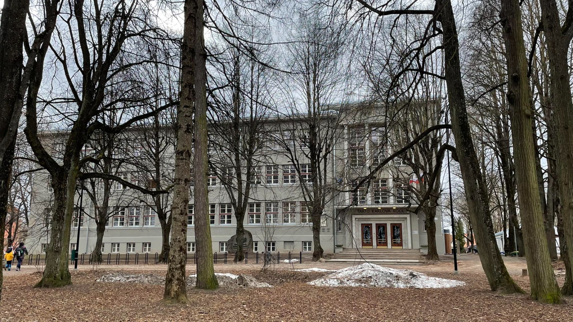 Vaade Tartu Õpetajate Instituudi peahoonele. rephoto