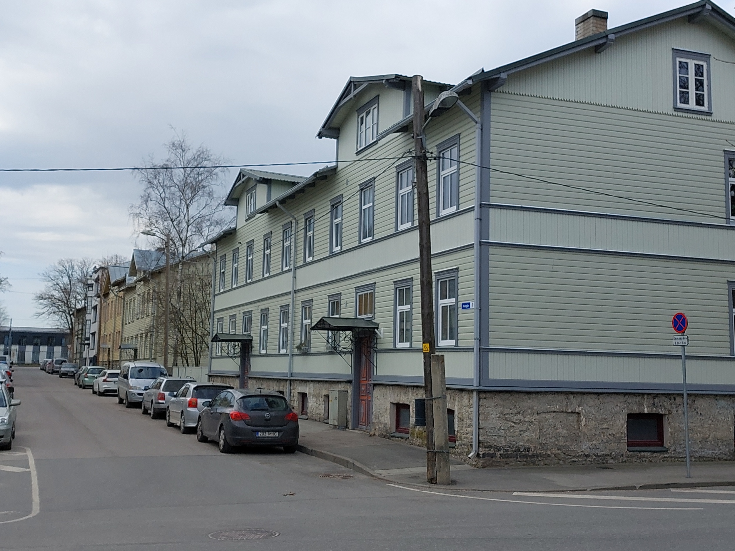 Tallinn, Põhja-Tallinn, Kalamaja, Kungla tänava ja J. Rabtšinski (Vabriku) tänava. rephoto