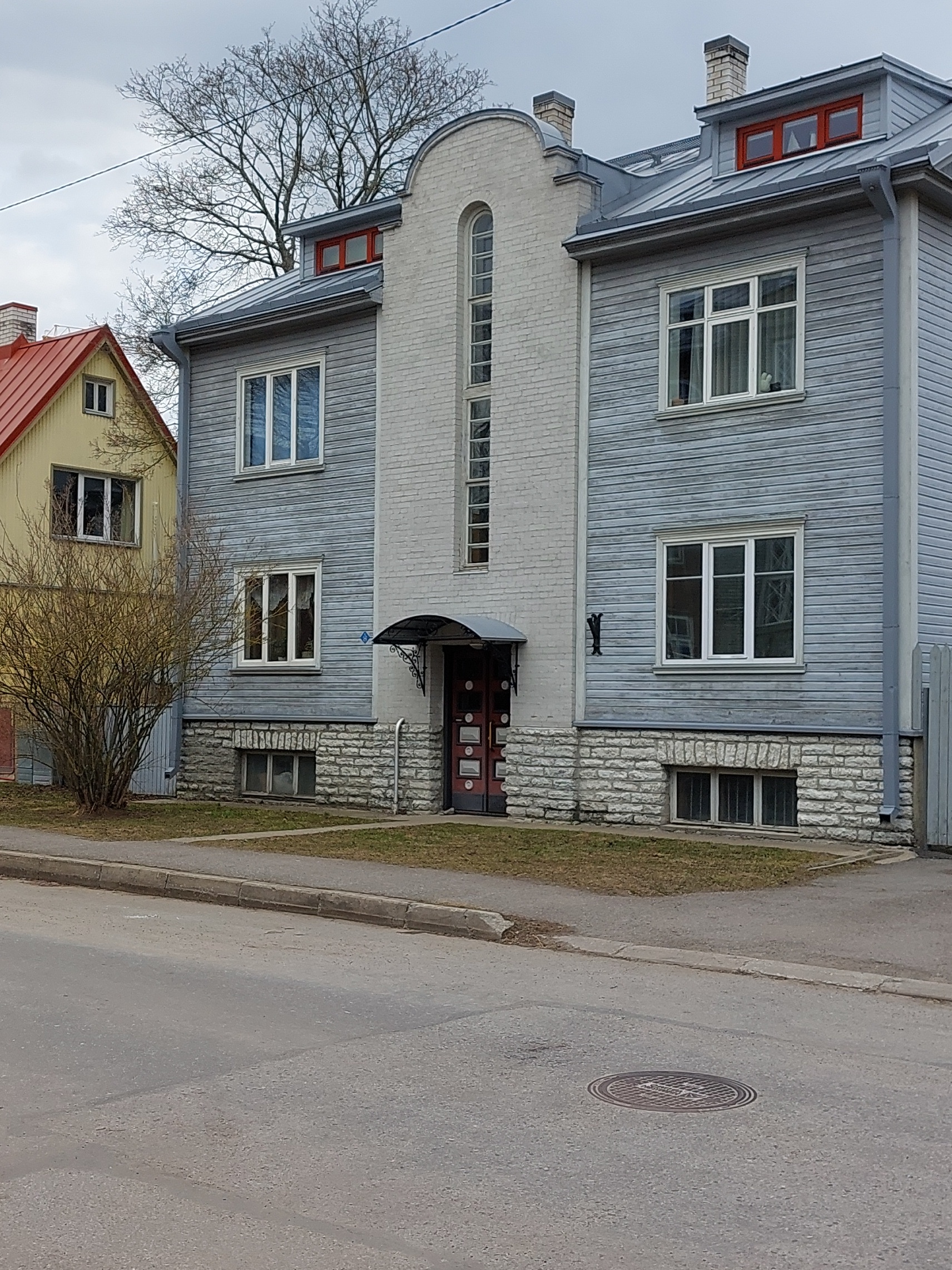 Tallinn. V. Kapi elumaja Kungla t. 21 rephoto
