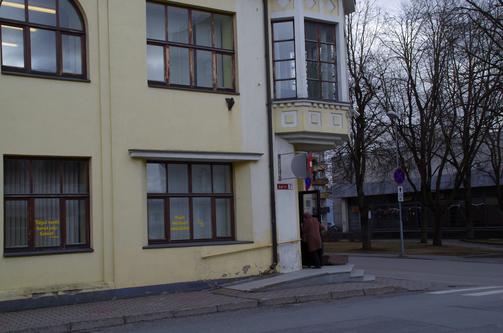 Rakvere kultuurimaja segakoor rongkäigus rephoto