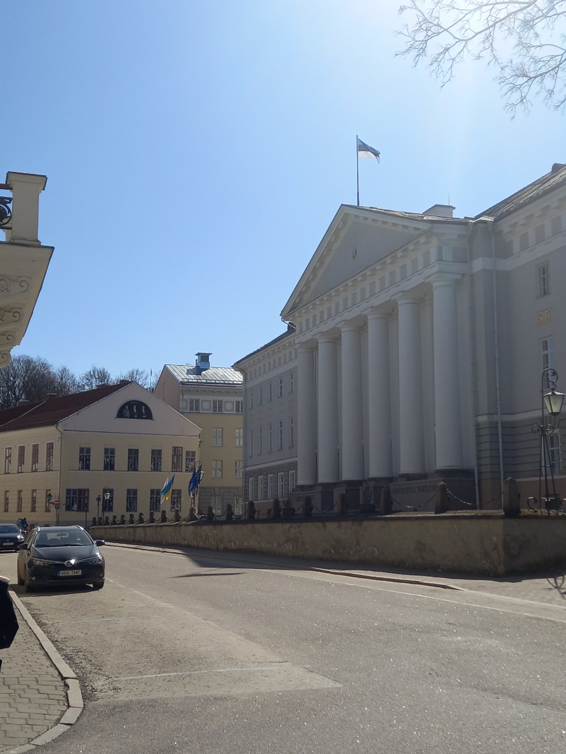 Vaade Tartu Ülikooli peahoonele. rephoto