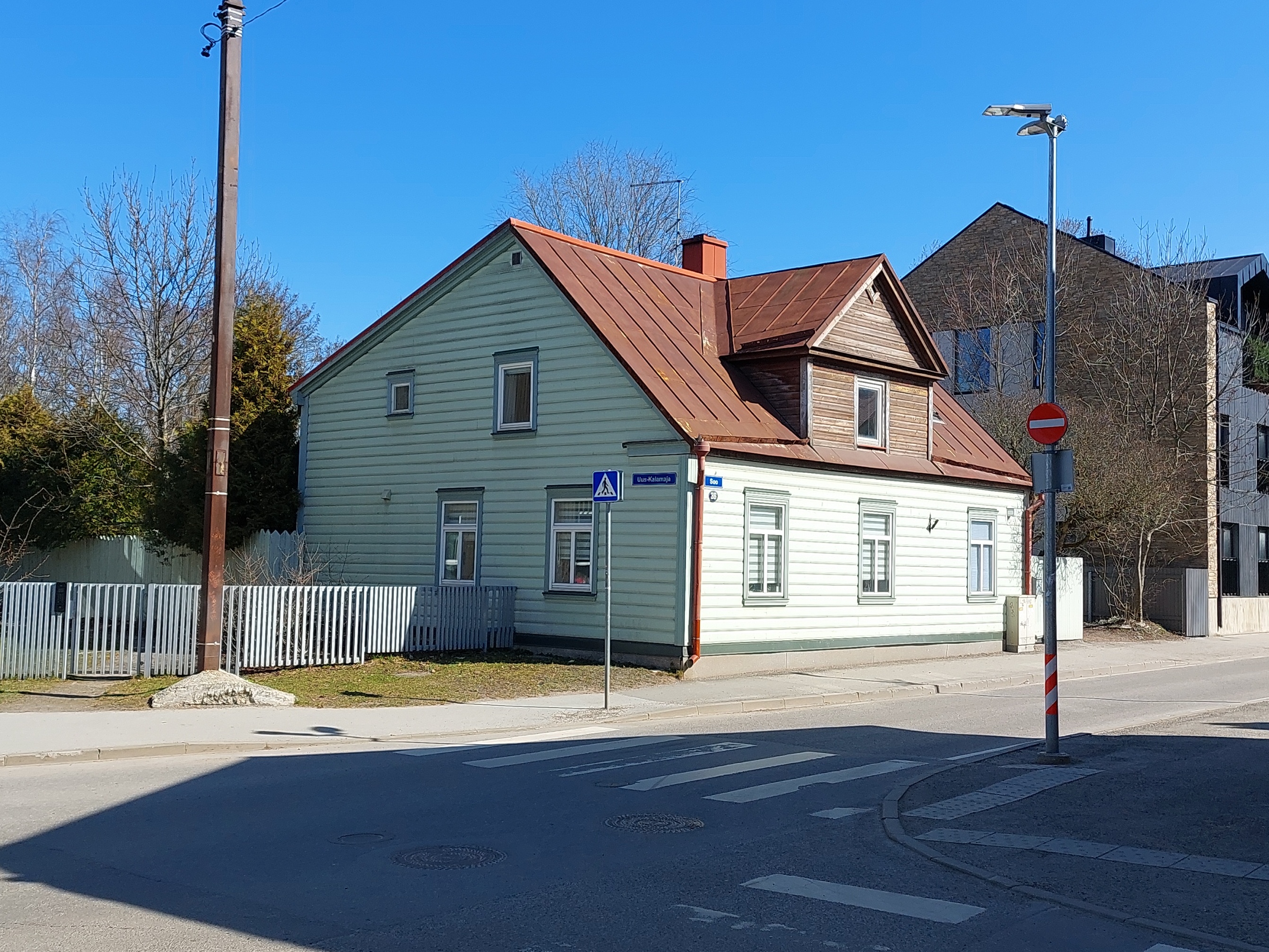 View of the building J. Nikonov Street 36, where in 1902 M.I. lived. Kalin. rephoto