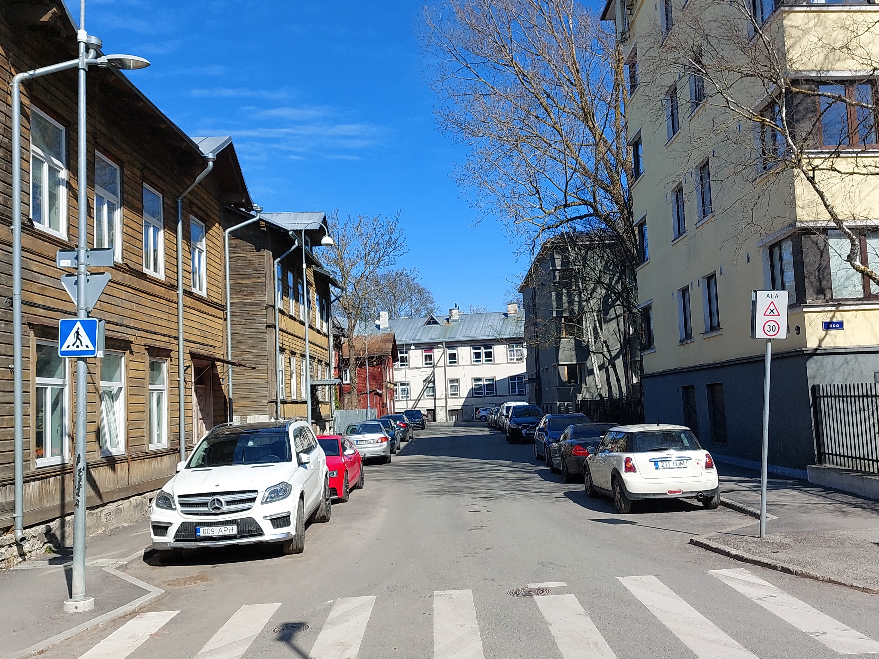 View on Väike-Laagri Street. rephoto