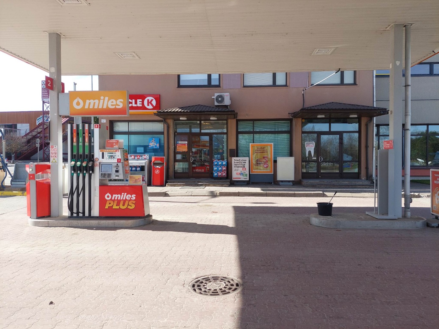 "Alexela" uue bensiinijaama avamine Männimäel. rephoto