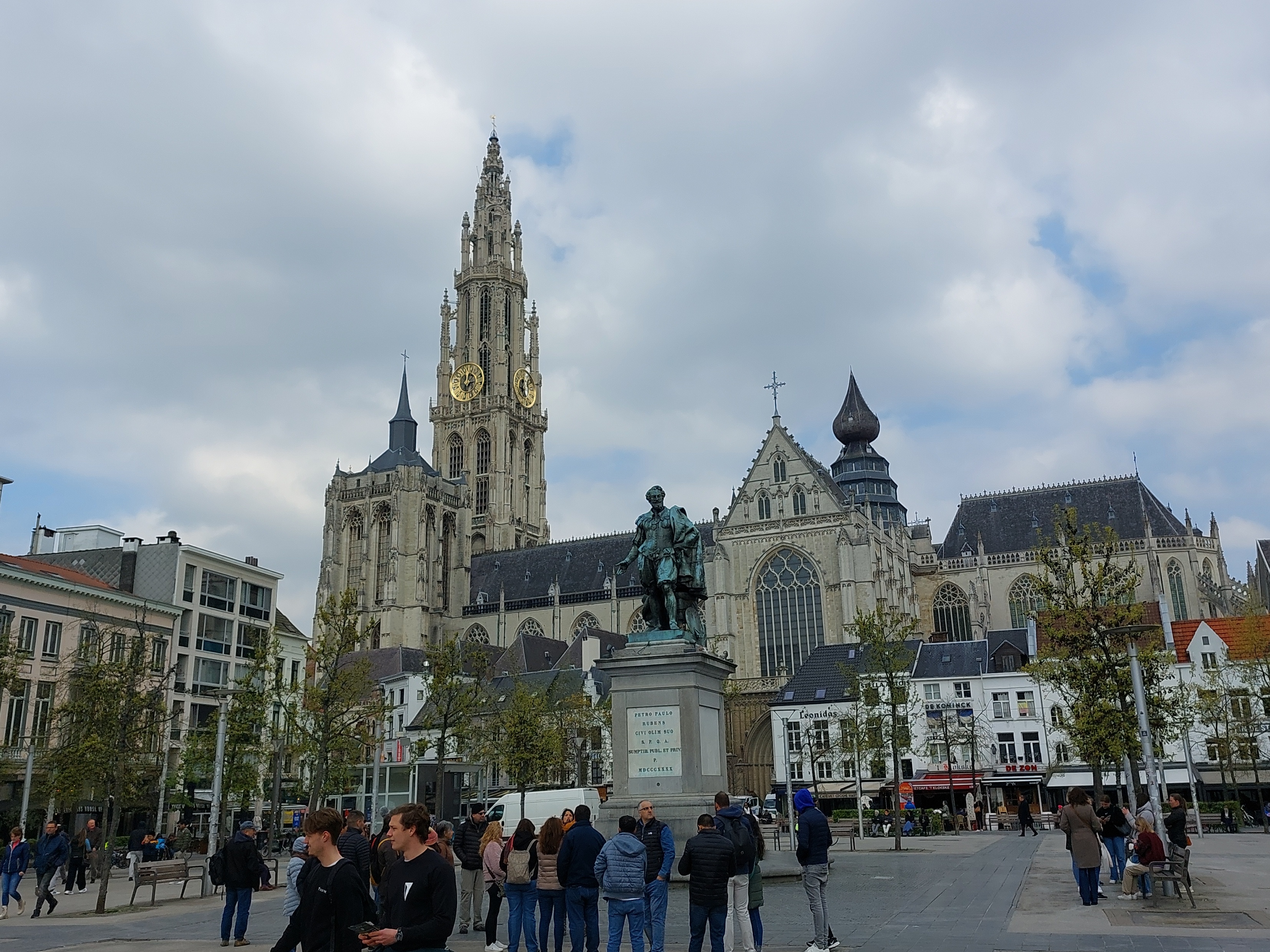 Antwerp Groenplaats, photochrom (unedited original) - Groenplaats (Green Square) in Antwerp (ca. 1890-1900). Foreground: statue of Peter Paul Rubens. Background: Cathedral of Our Lady. rephoto