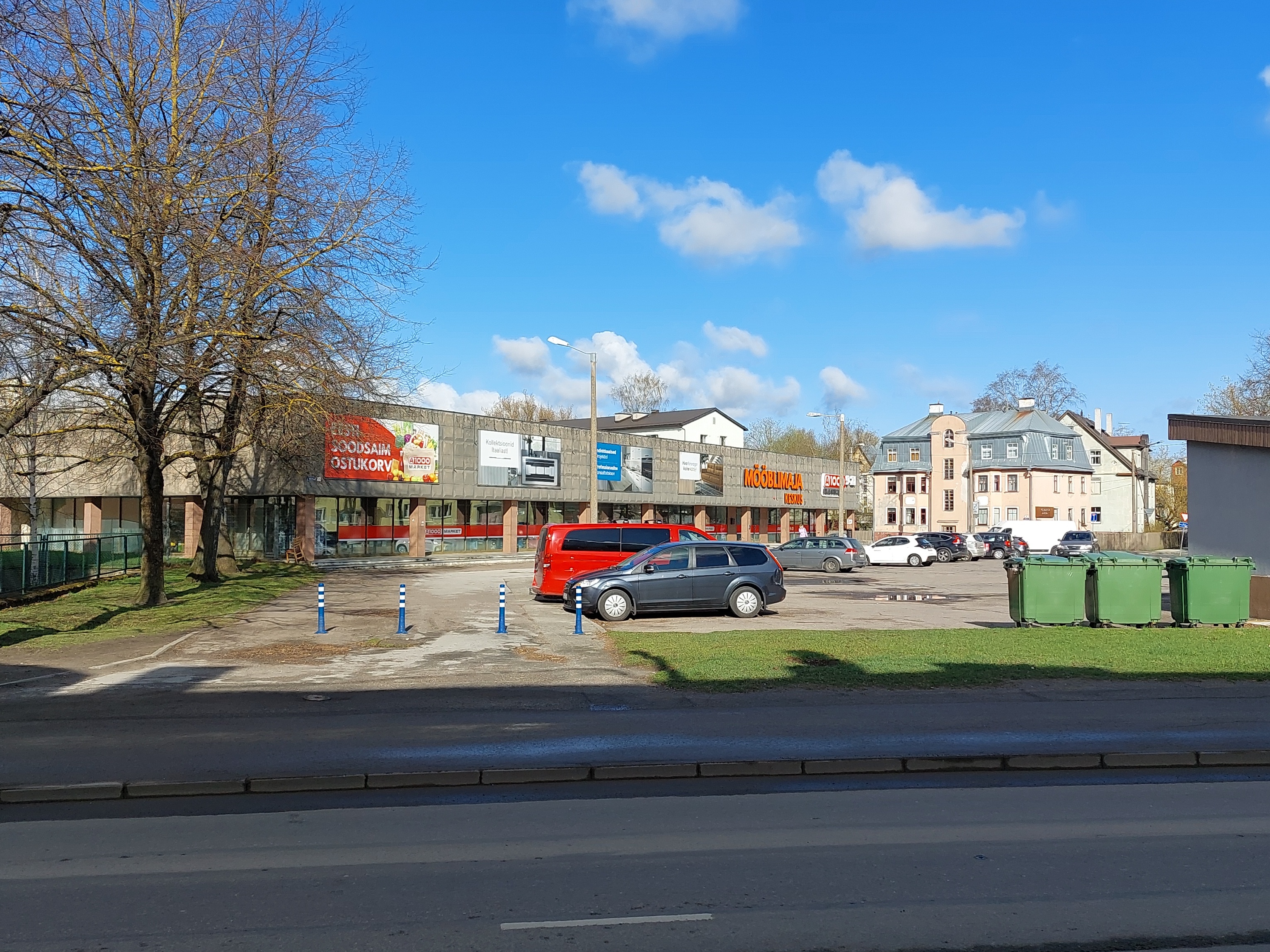 View from Telliskivi Street towards Mulla Street in Tallinn rephoto