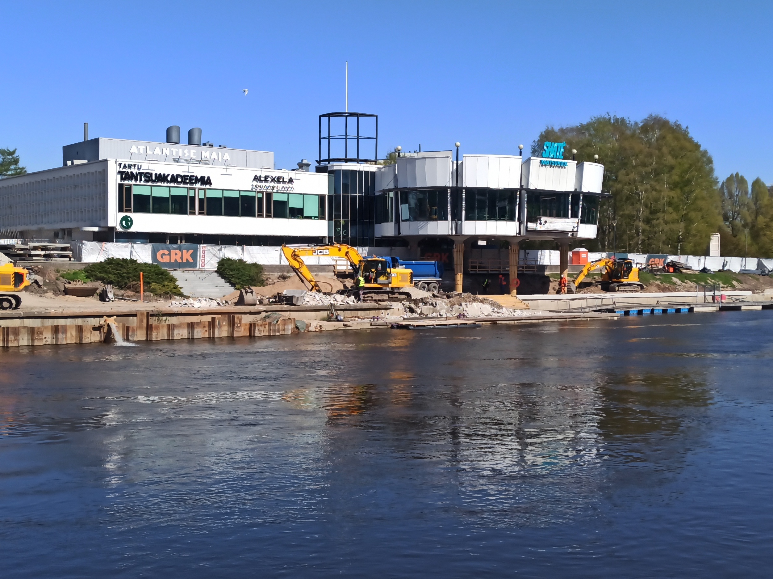 Vaade restoranile Kaunas. rephoto