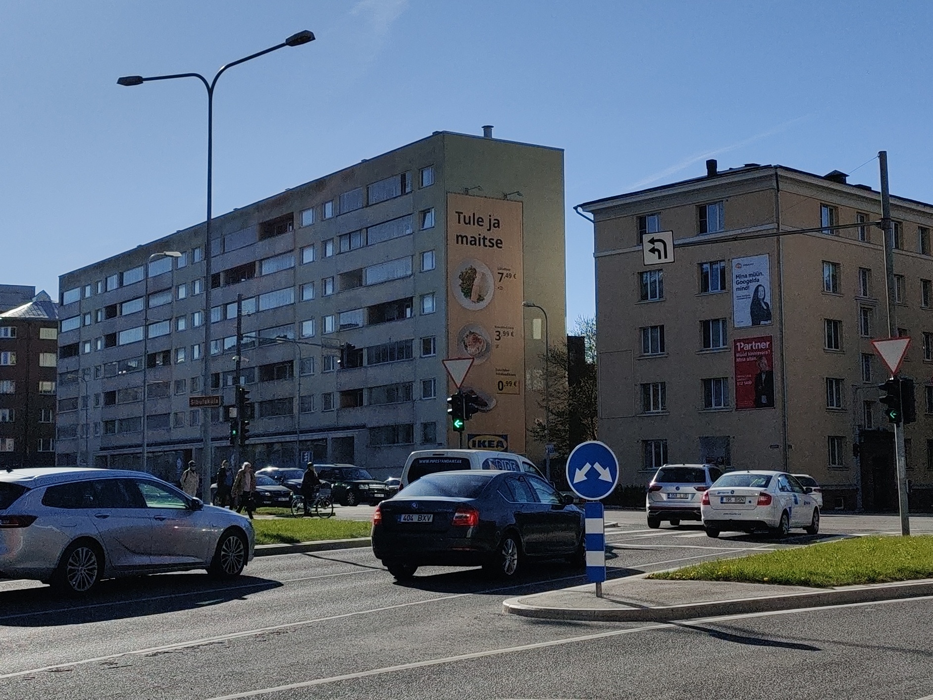 Liivalaia ja Lembitu tn ristmik Tallinnas, tänavavaade rephoto