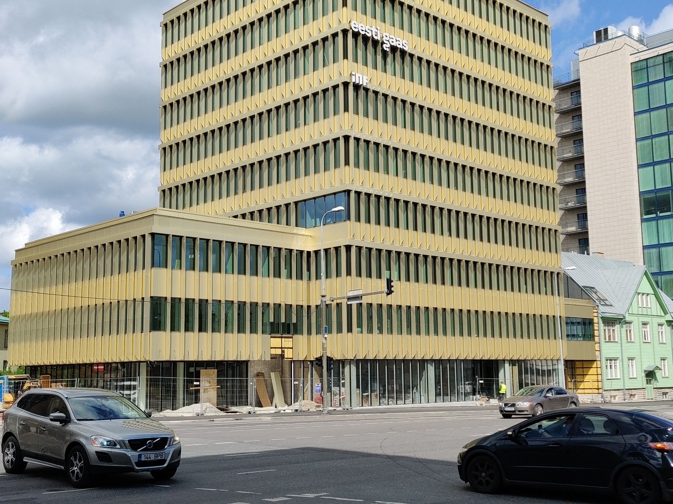 The main house of Eesti Gaasi on Liivalaia Street. rephoto