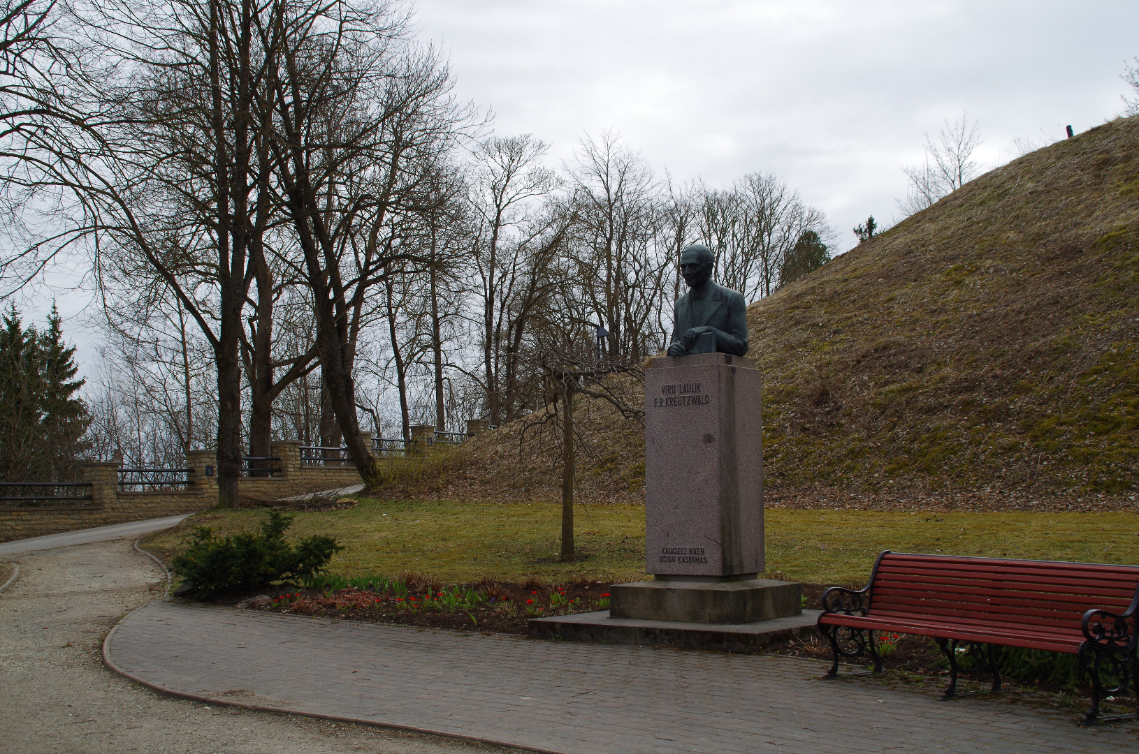 F.R. Kreutzwaldi mälestussammas rephoto
