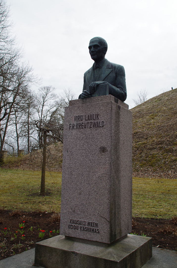 F.R. Kreutzwaldi mälestussammas Rakveres rephoto