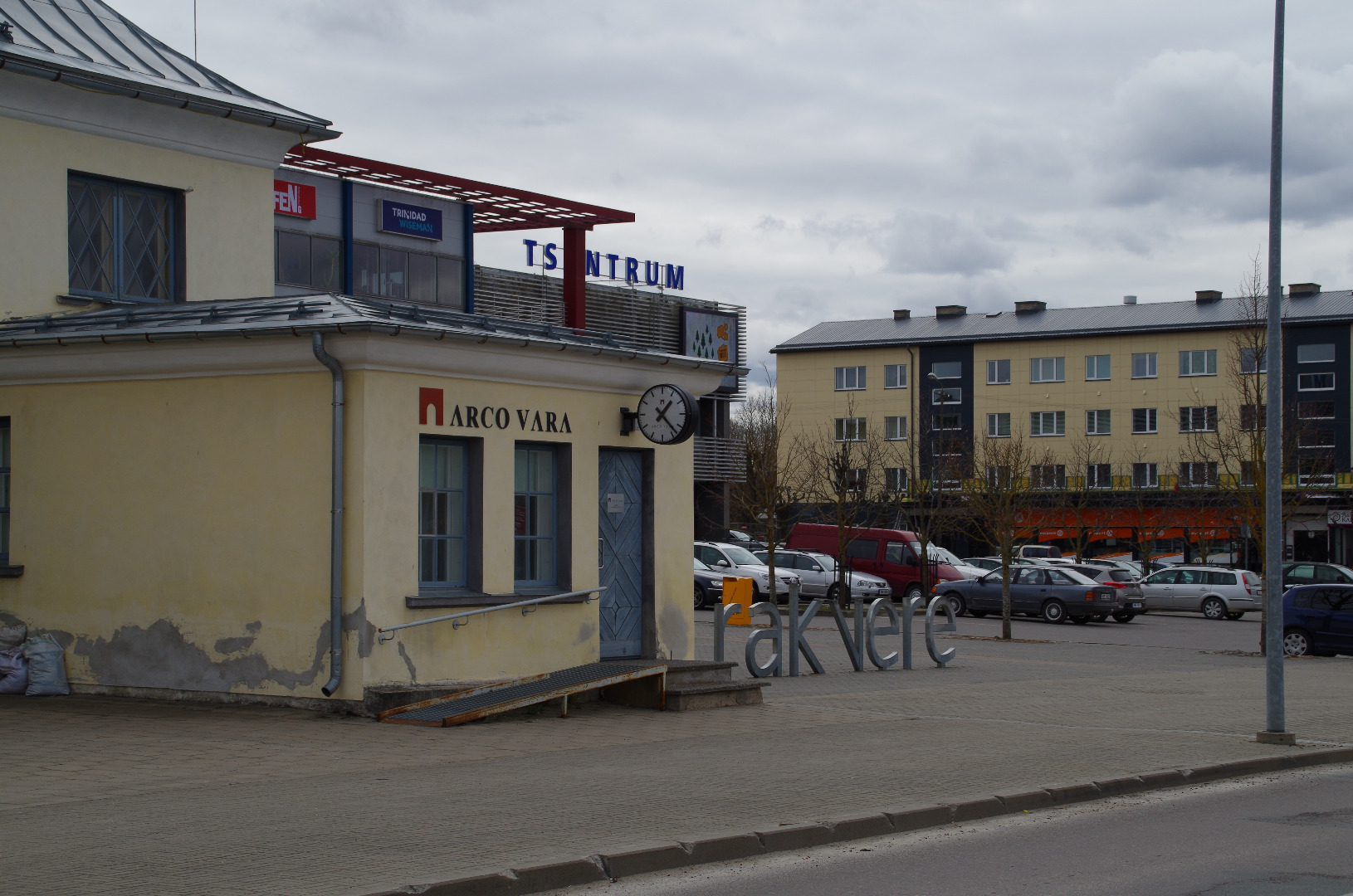 Tuletõrje agitatsiooniauto Rakvere turul 
1959 rephoto