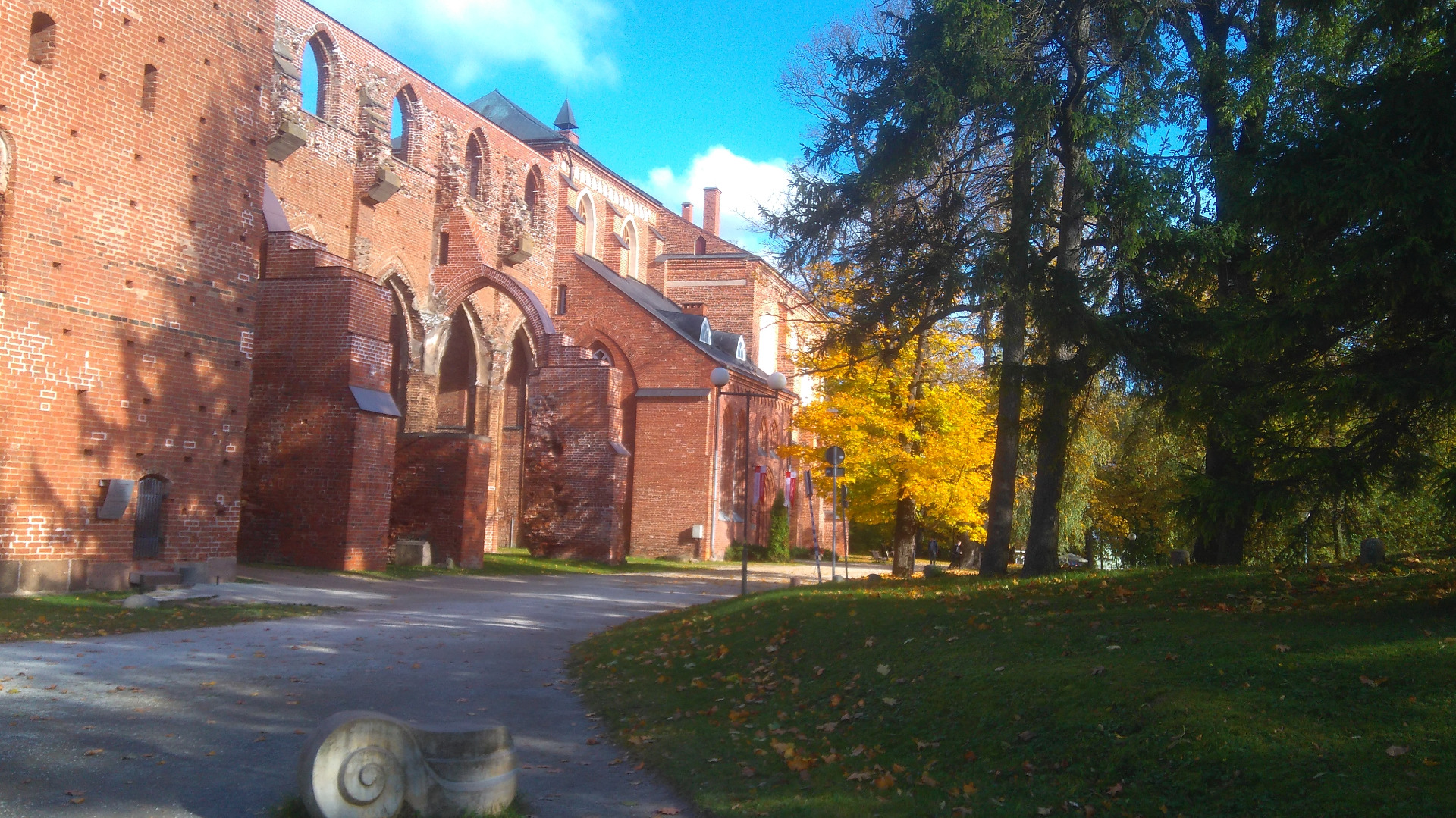 Ruins of Tartu Toom Church rephoto