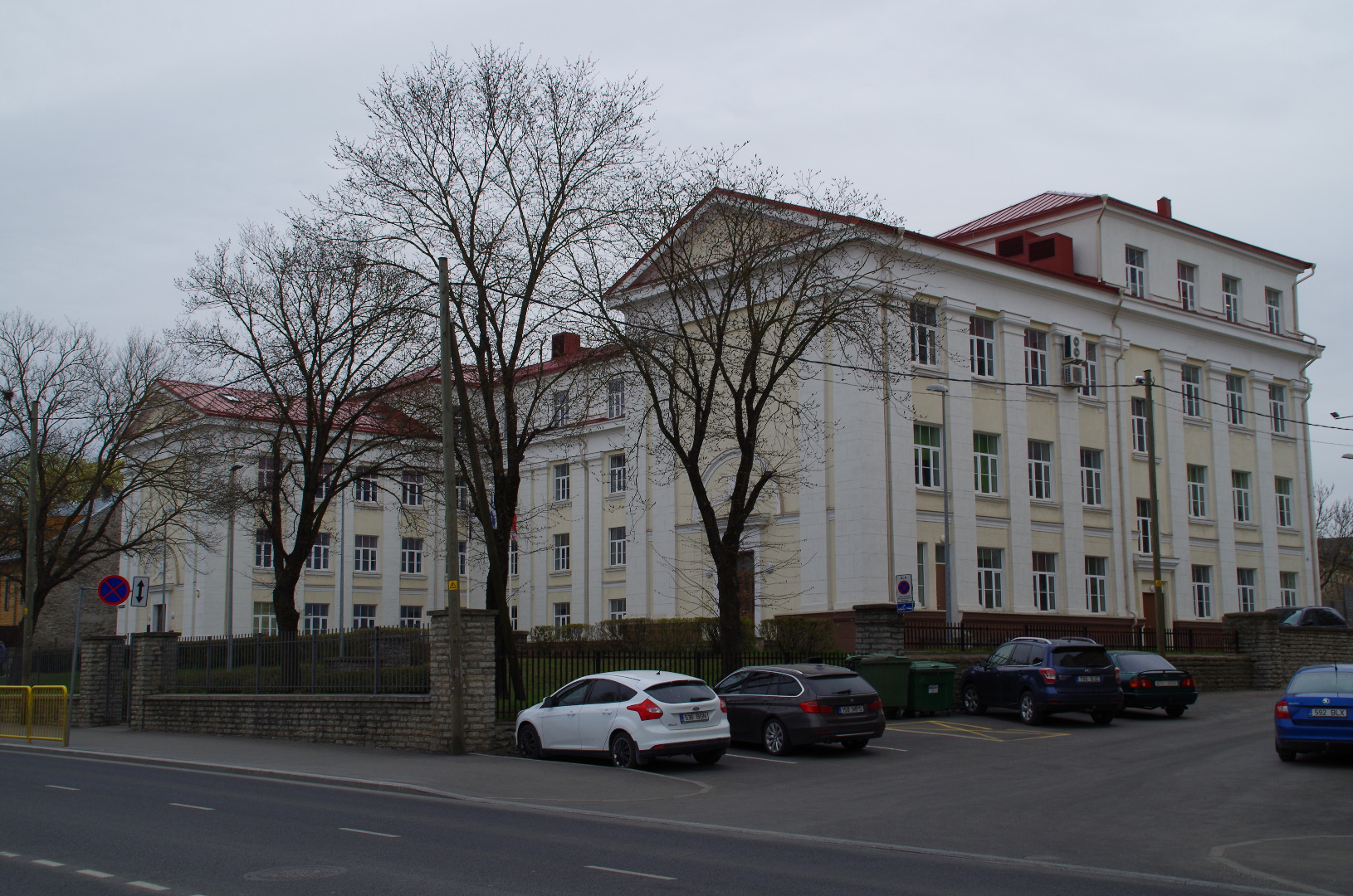 Tallinn, V. Kingissepa Street 68, 23rd high school building. rephoto