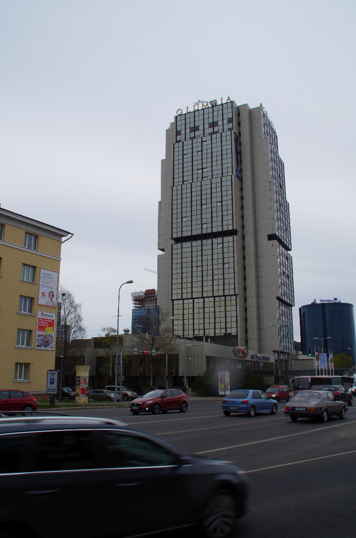 Construction of the "Olympia" hotel. rephoto