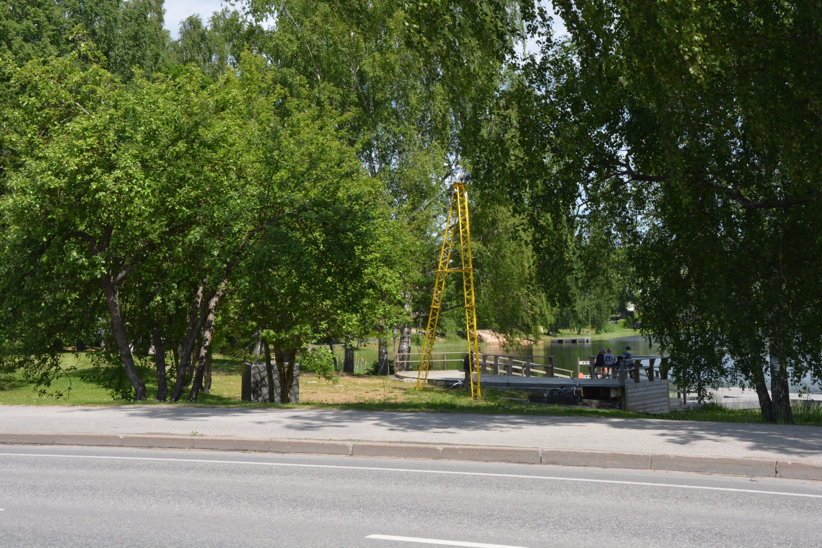 Tõrva. Vaade maanteelt riiska järvele rephoto