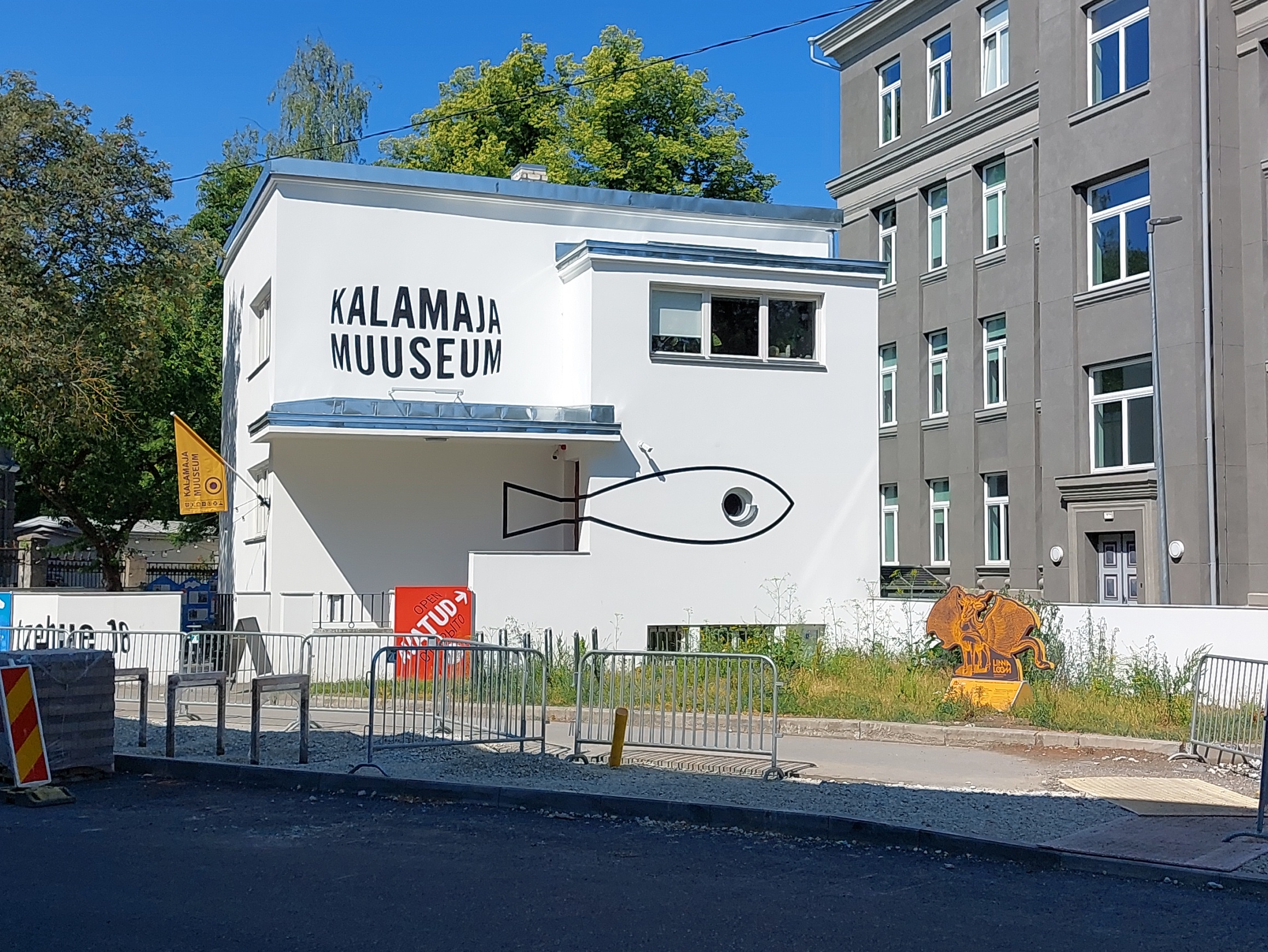 M. I. Kalinini Majamuuseumi välisvaade. rephoto