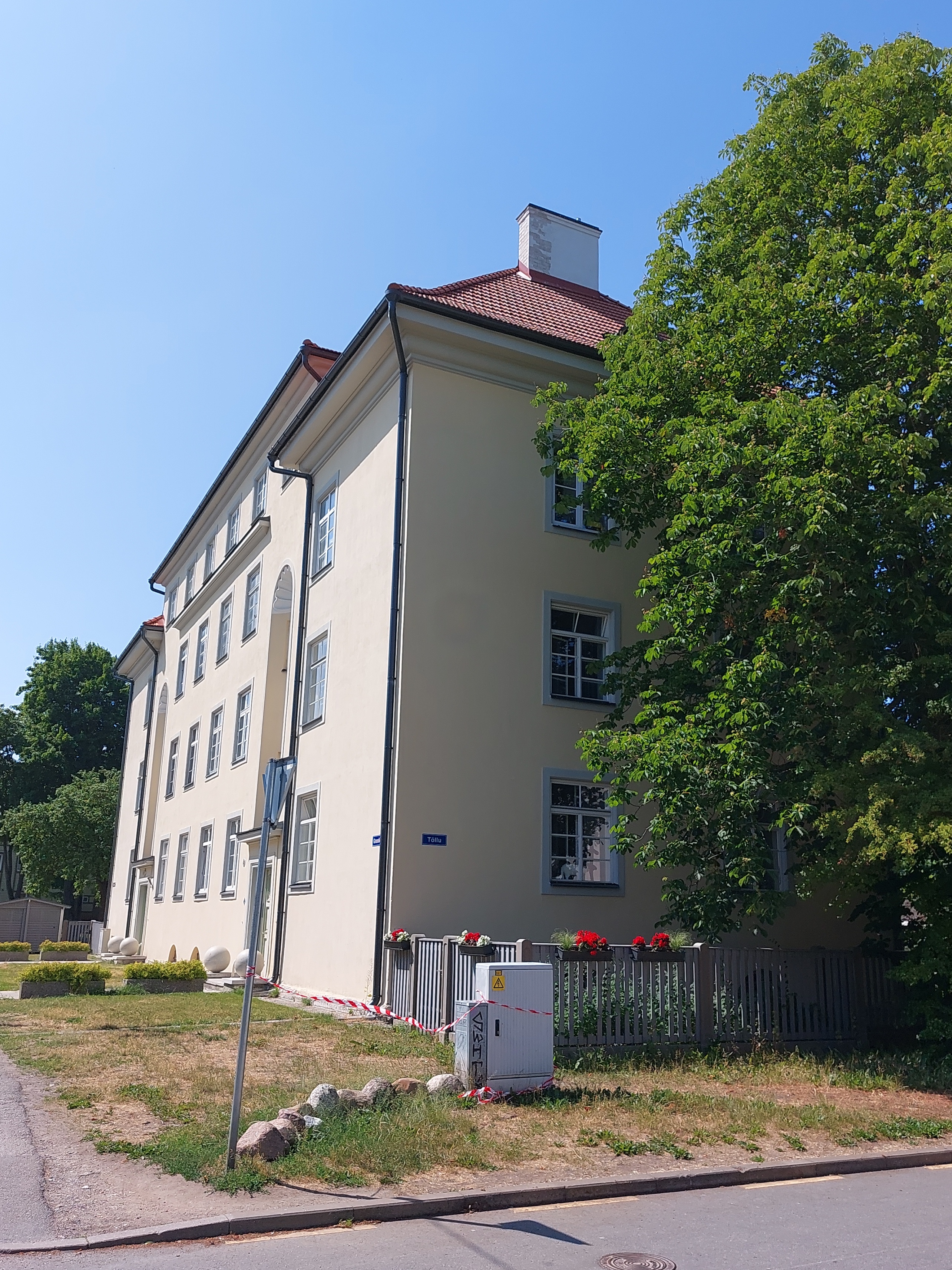 Teachers' residential Granite 24, view. Architects Herbert Johanson, Eugen Habernann rephoto