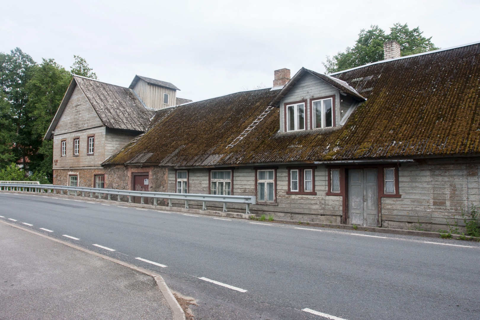 Palamuse jahuveski maantee ääres rephoto