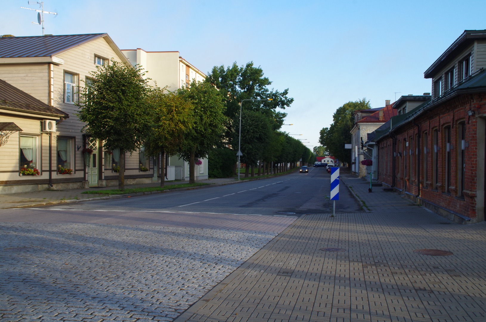 Rakvere laat Laial tänaval. rephoto