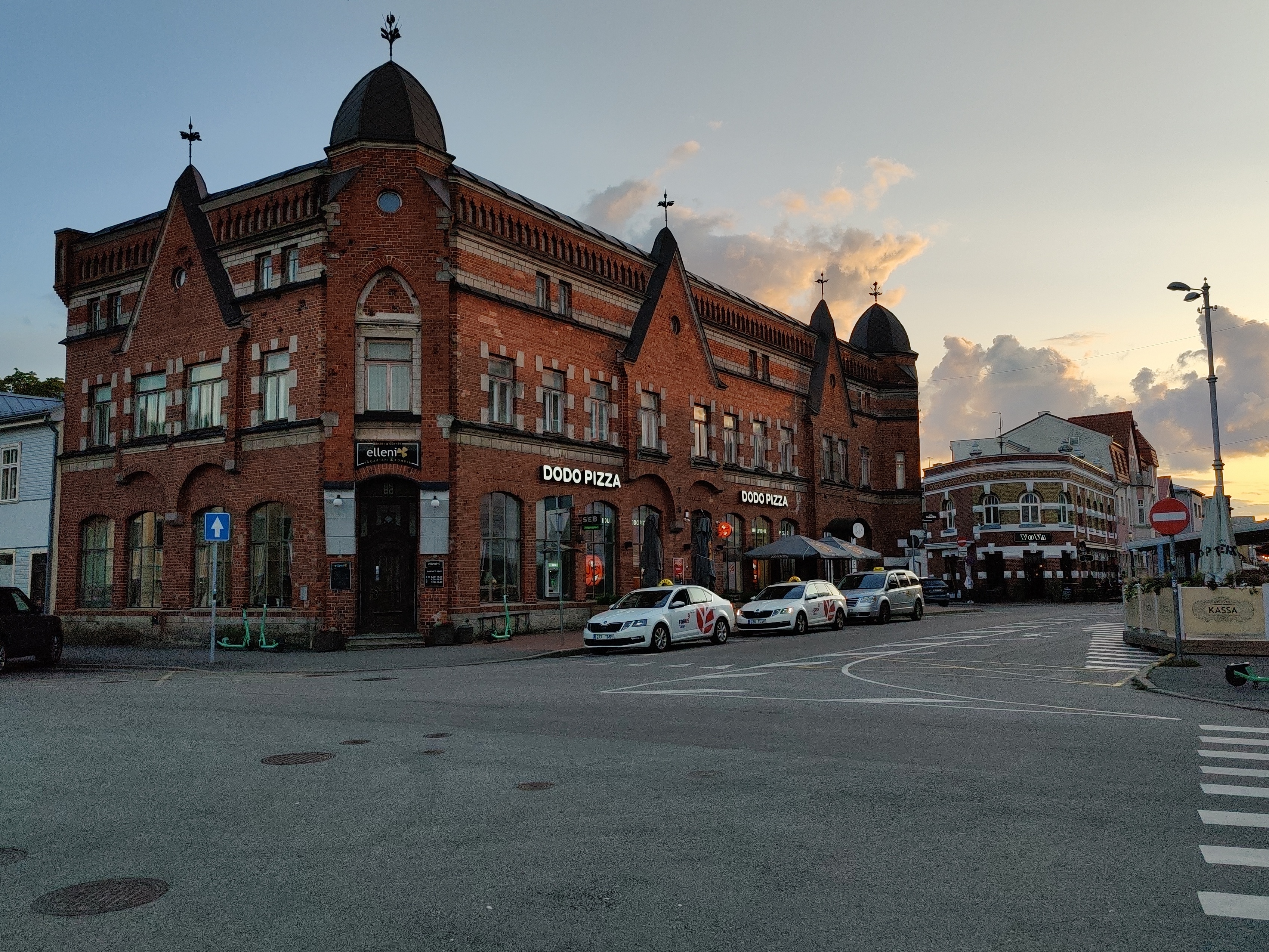 Bistro Rüütli tänaval. rephoto