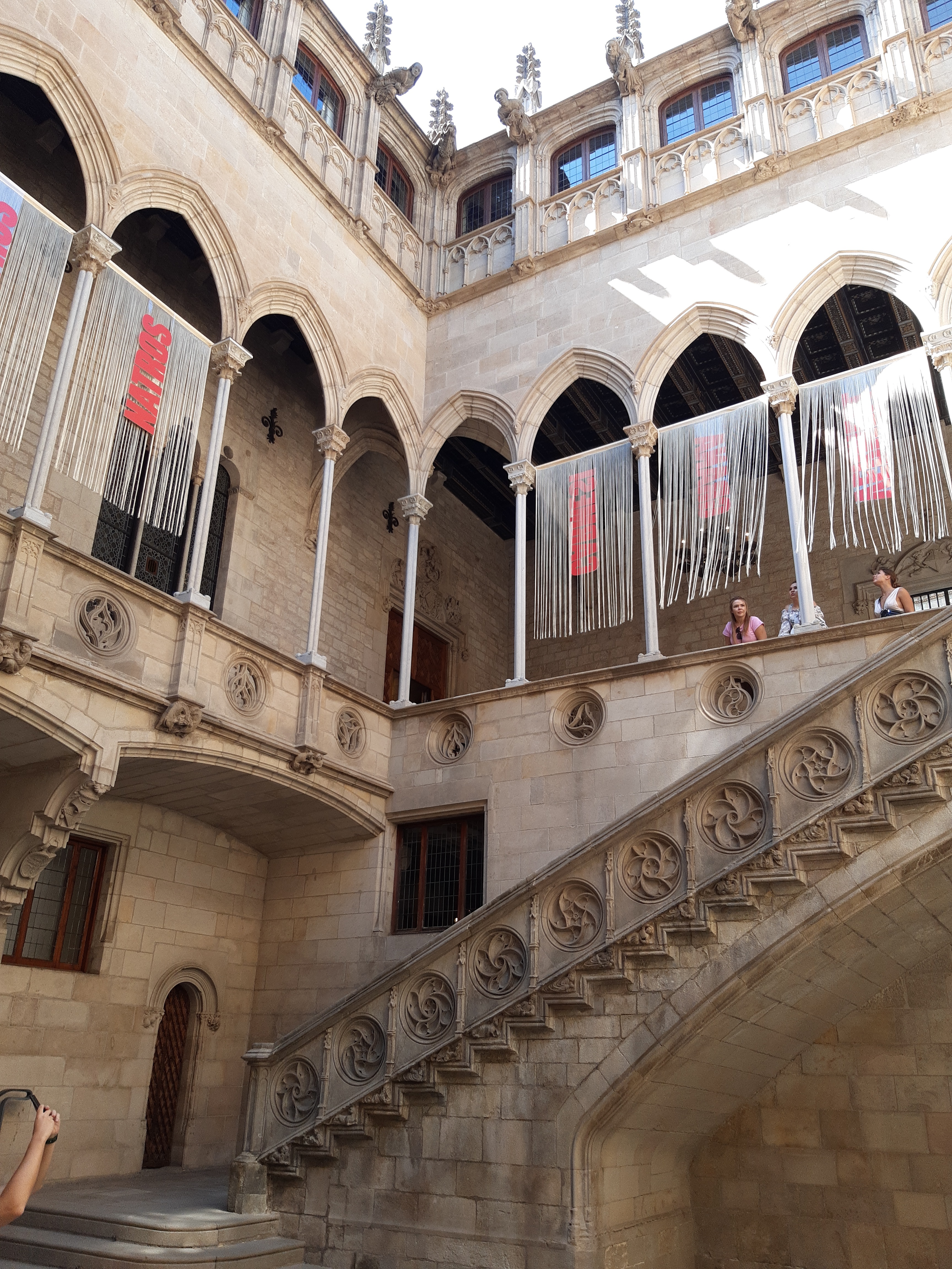 Barcelona. Courtyard of the Audiencia rephoto