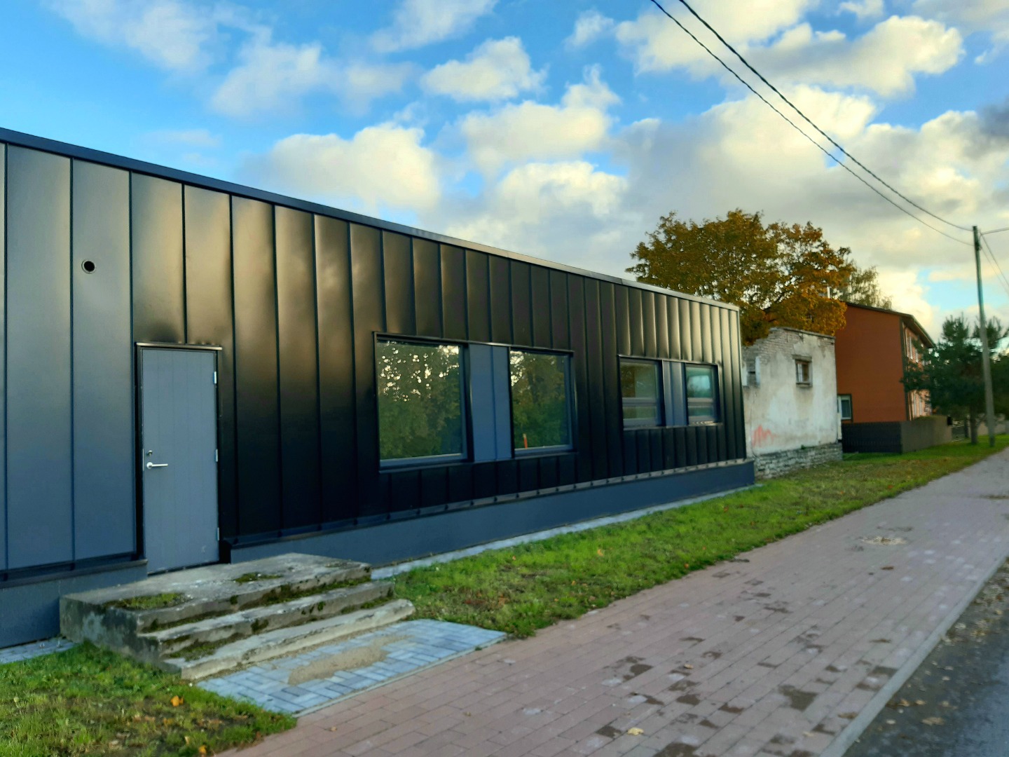 Baar Näituse tänaval. rephoto