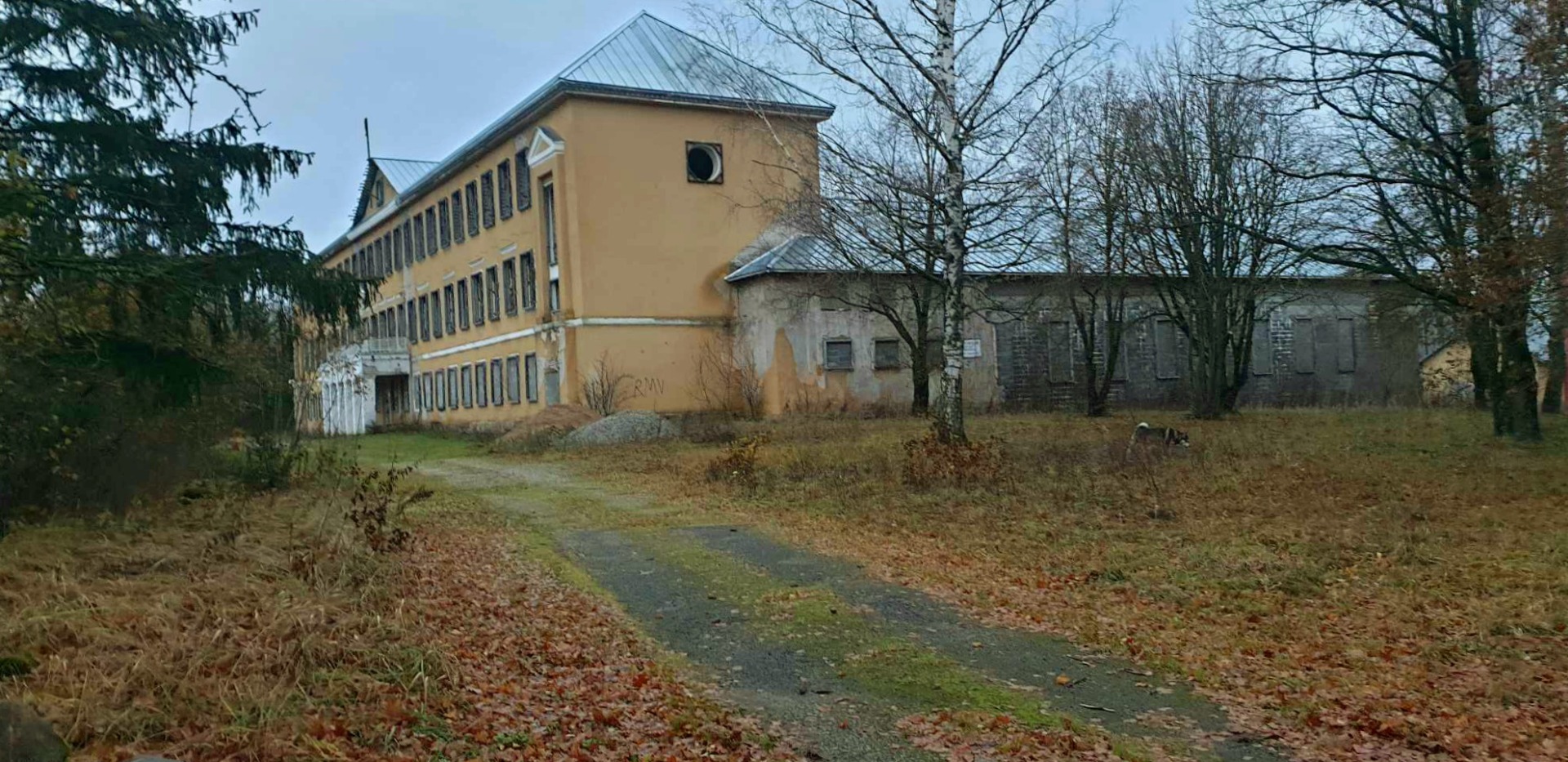 Vaeküla Internaatkooli hoone rephoto