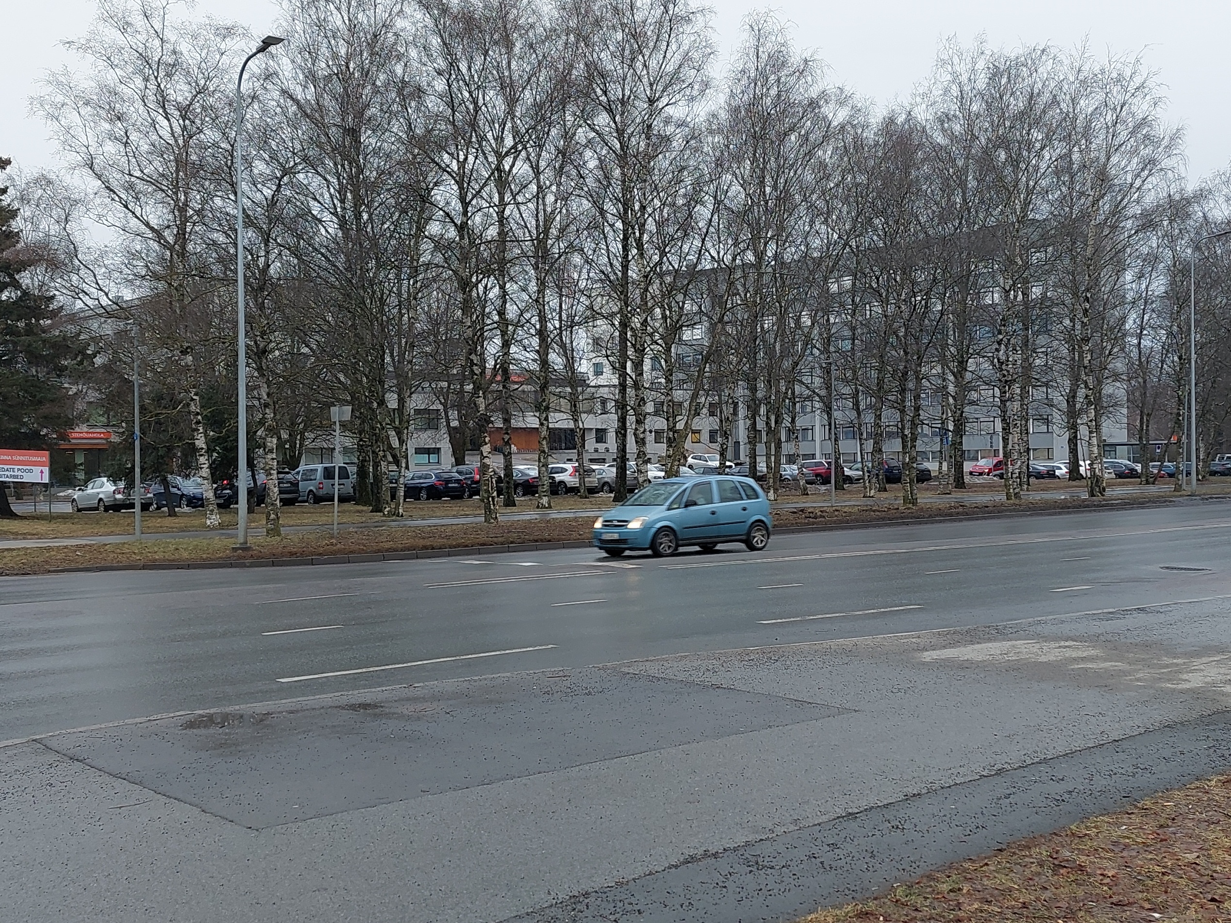 Uus sünnitusmaja Tallinnas K. Marksi pst. (enne ekspluatatsiooni andmist). rephoto