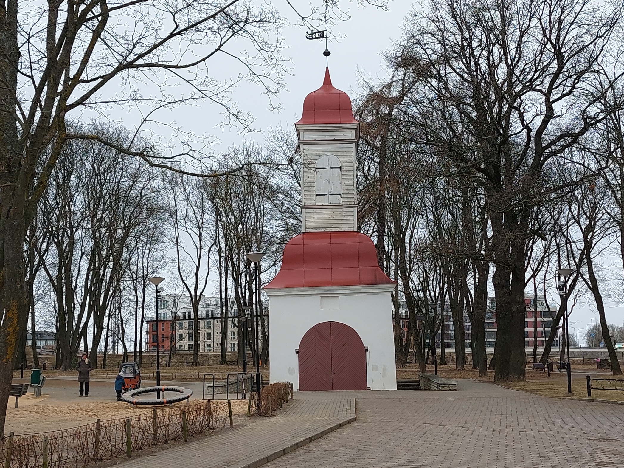 Tallinn, Kalamaja cemetery gate. rephoto