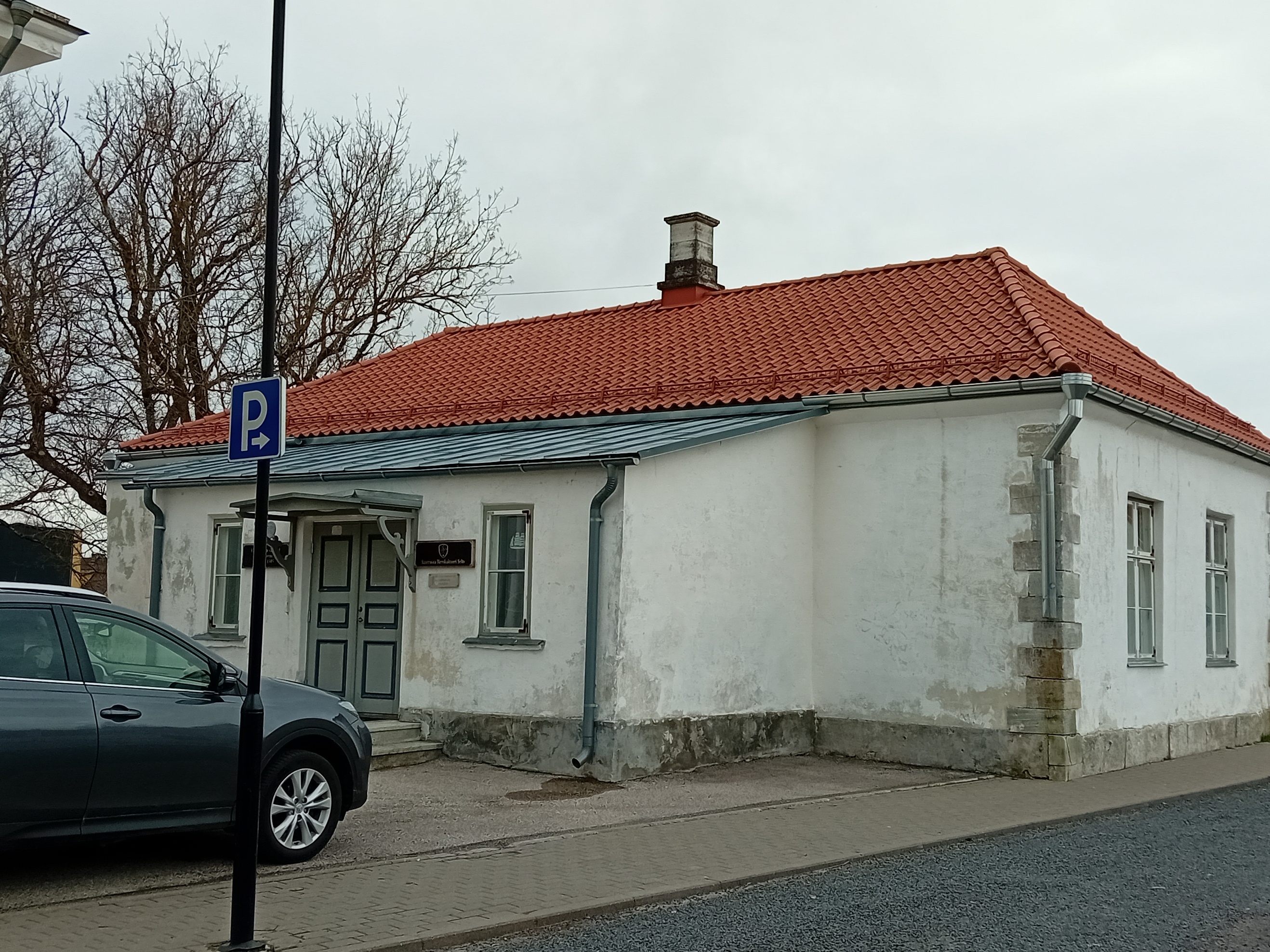 Kuressaare linna poeglaste elementaarkooli hoone rephoto