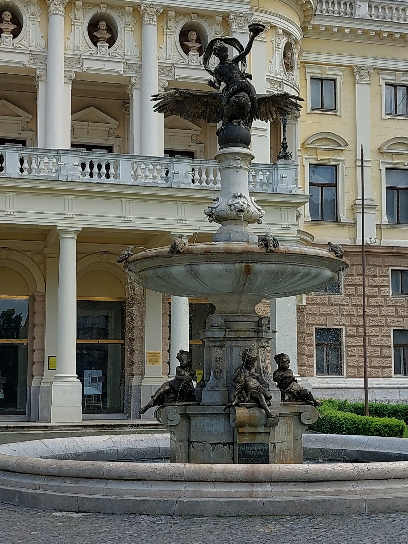 Ganymed-Brunnen-Bratislava - This media shows the protected monument with the number 101-40/0 CHMSK/101-40/0,CHMSK/101-40(other) in the Slovak Republic. rephoto