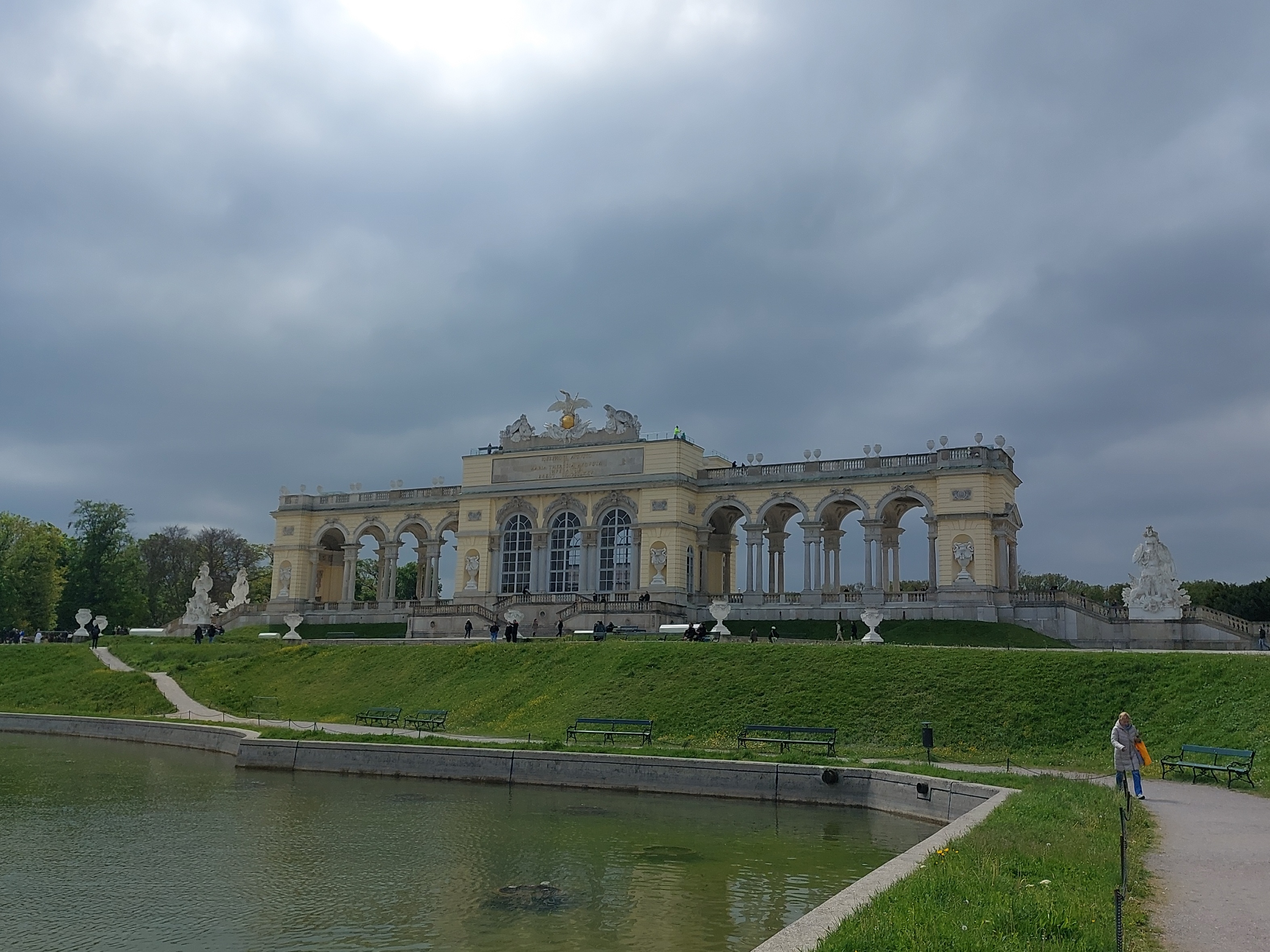 Gezicht op paleis Schönbrunn in Wenen, Wien. rephoto