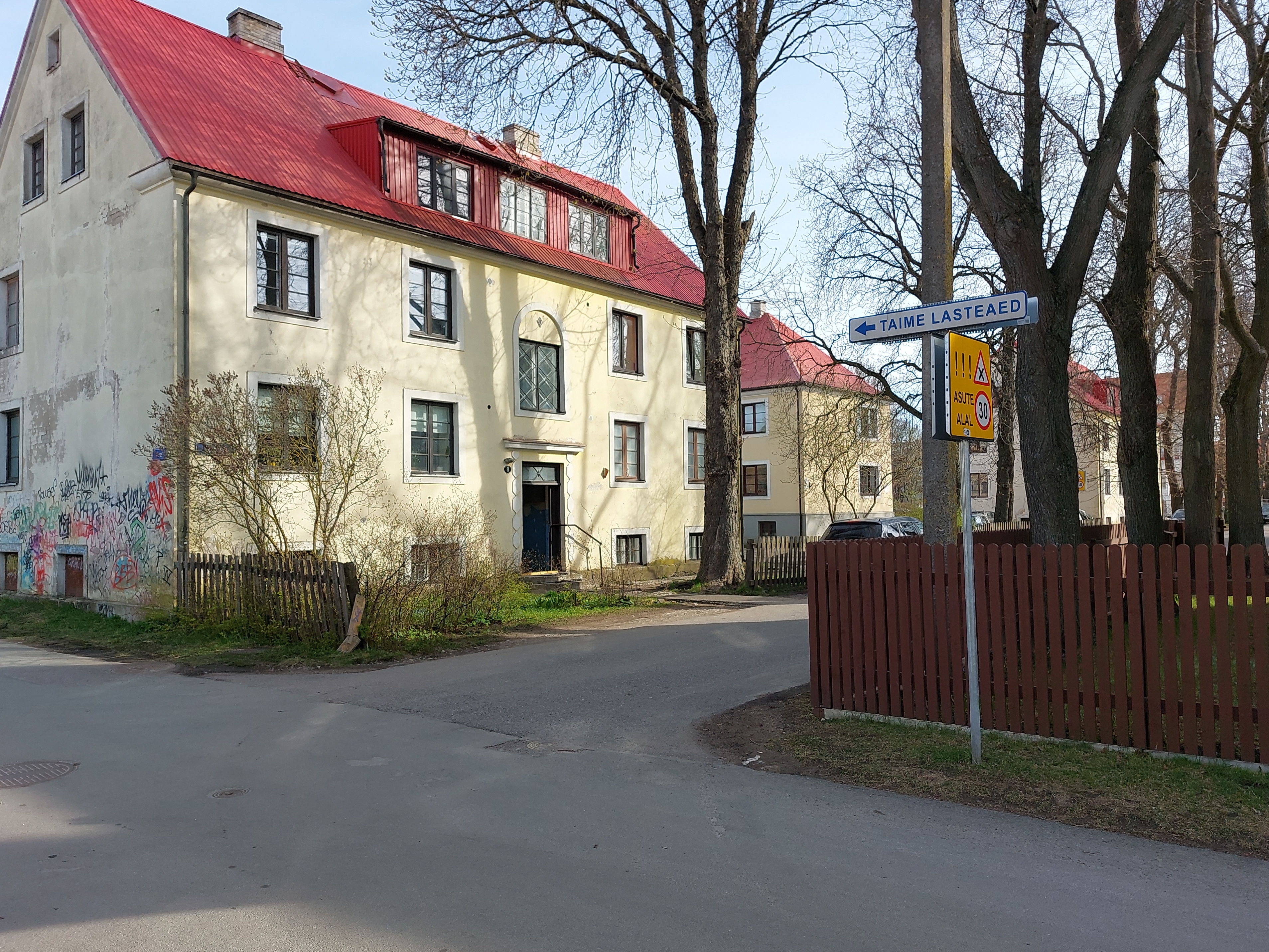 Tallinn, new houses in Pelgulinn near Kolde Street. rephoto