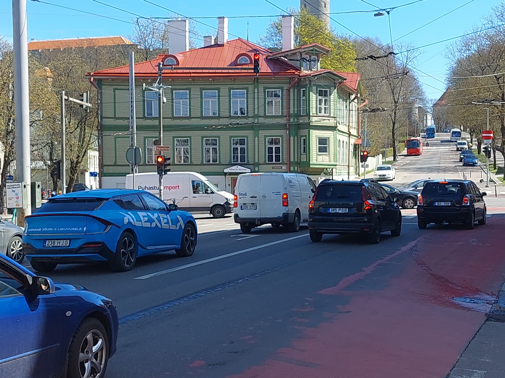 Molotov - Participants of the motto dedicated to the anniversary of the Ribbentrop Pact in Hirvepark on the way to a meeting of the Peoples in the City Hall on Stalin's politics and Estonia. rephoto