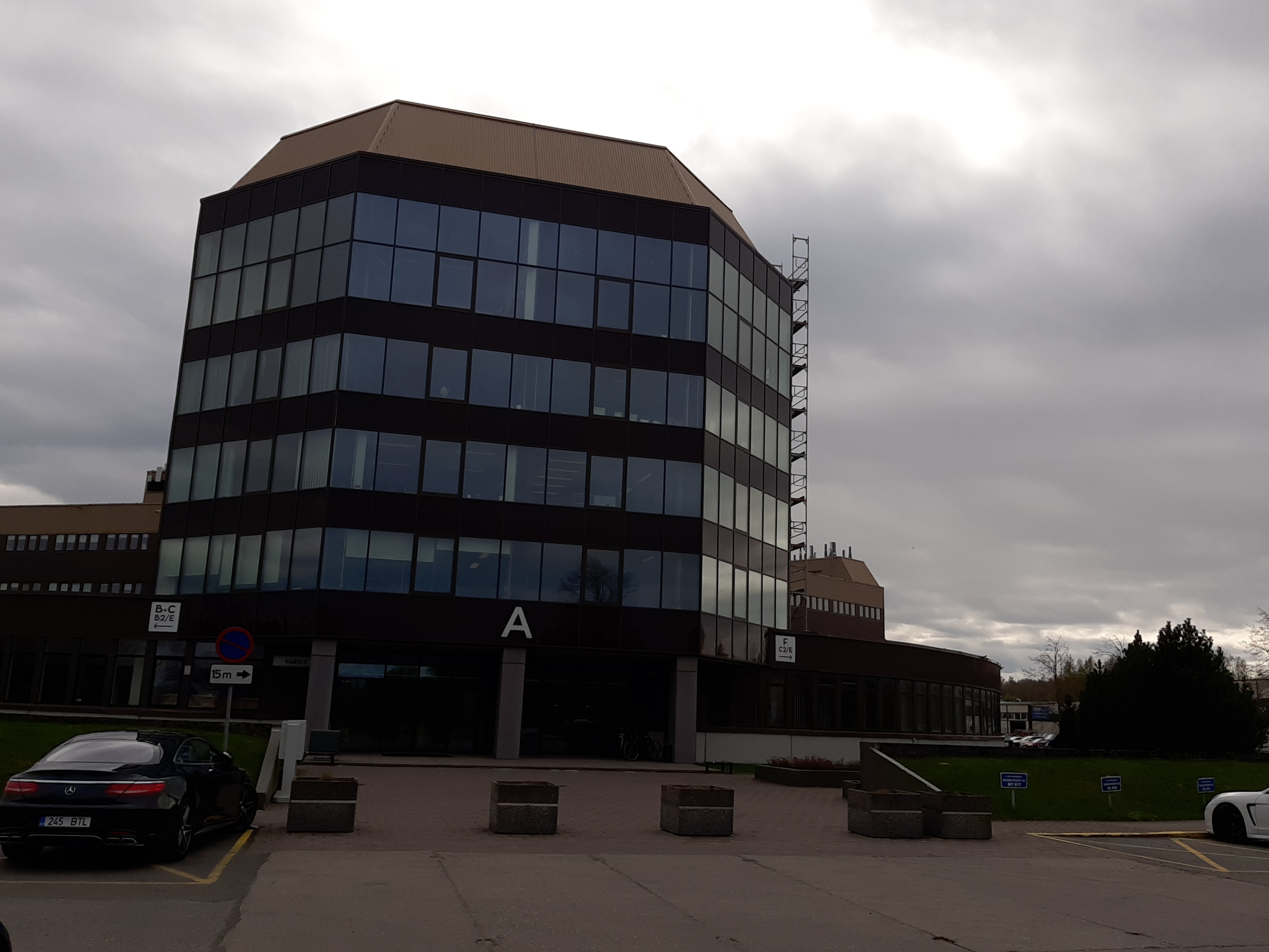 New building of the municipality in Tallinn rephoto