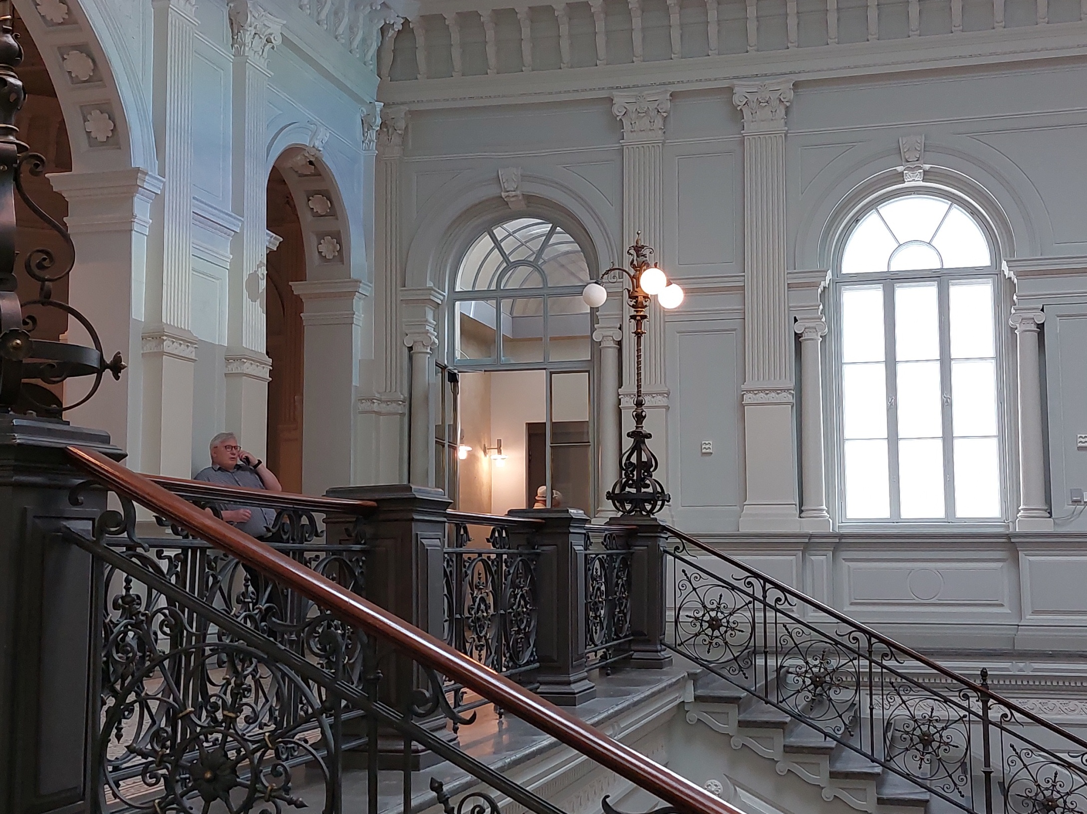 Ateneumin taidemuseo, Kaivokatu 2-4. Portaikko. Suomen taideyhdistyksen kokoelmat. rephoto