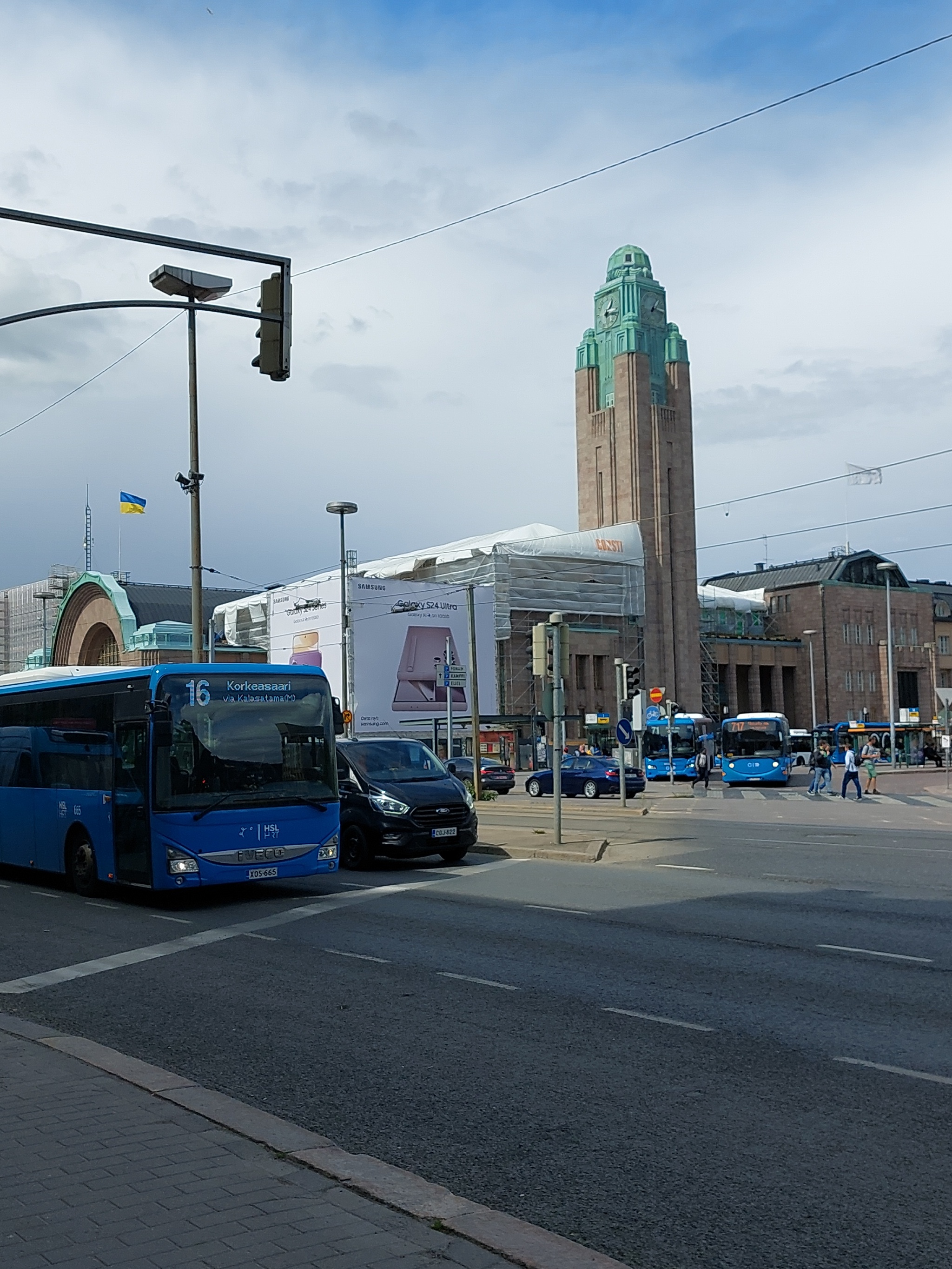 Helsingin rautatieasema Kaivokadulta nähtynä rephoto