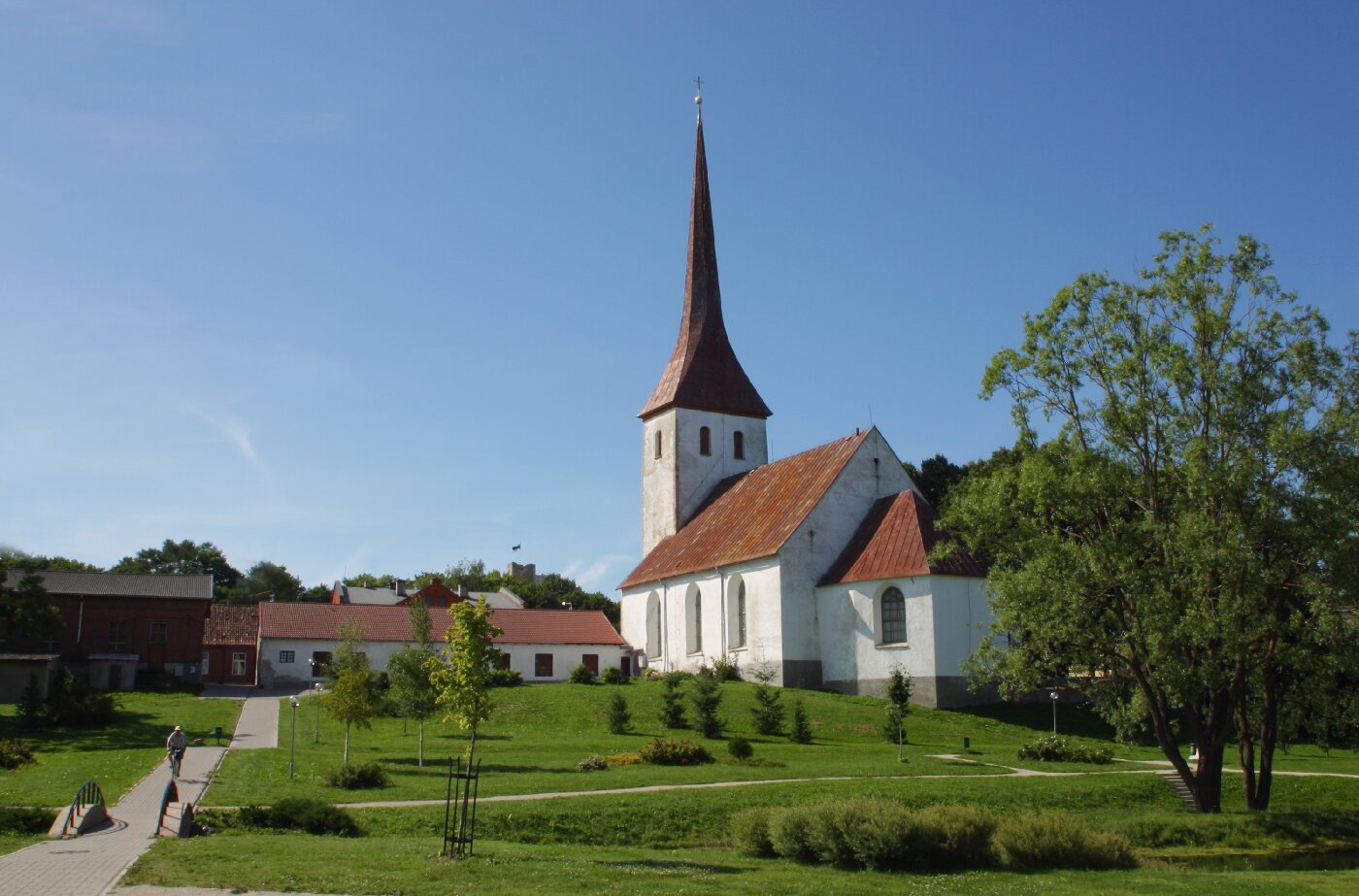 Rakvere kirik. Vaade kirikule rephoto