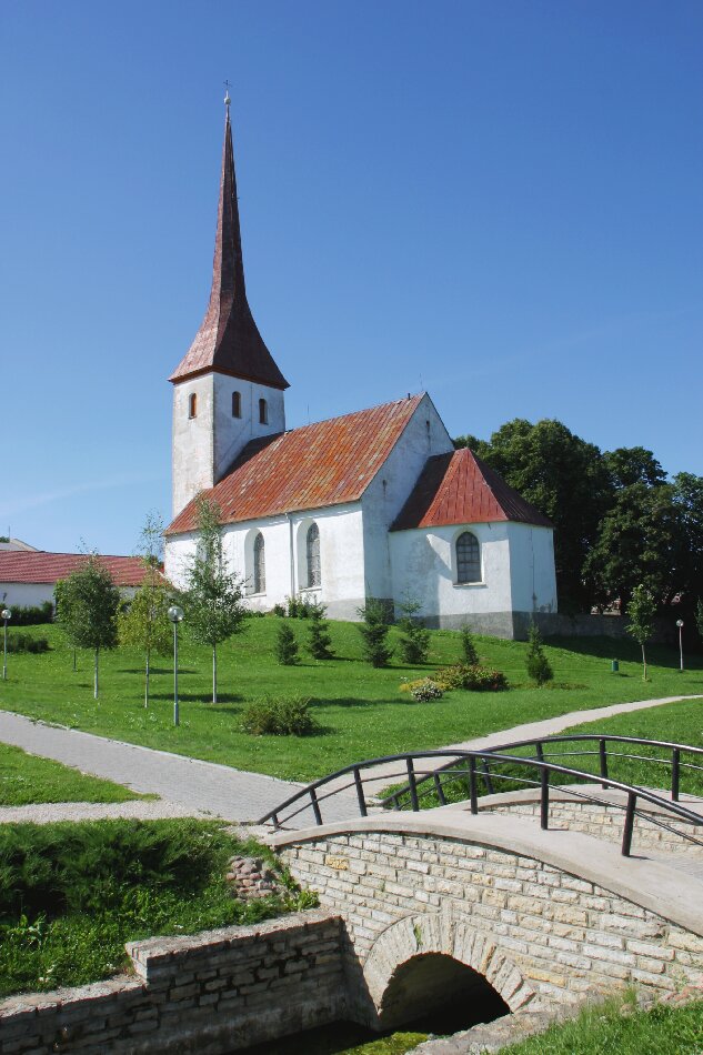 Rakvere kirik. Vaade kirikule rephoto