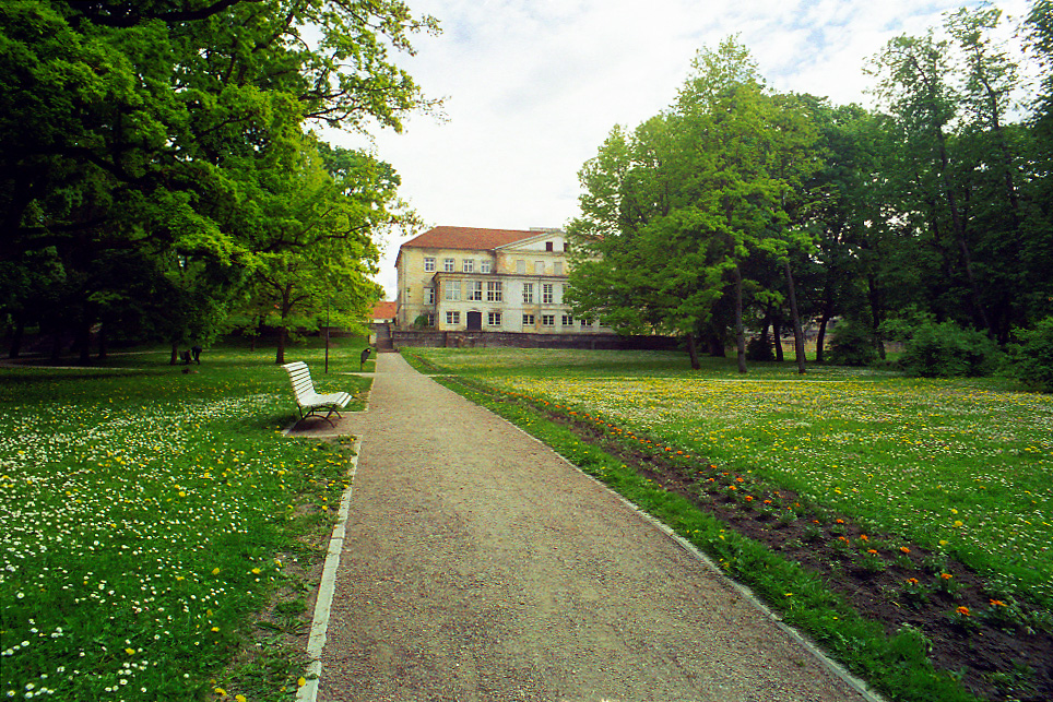 Rakvere mõisa peahoone ja teatrihoone rephoto