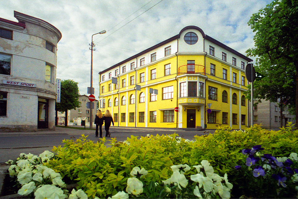 Rakvere. House on Laial Street. rephoto