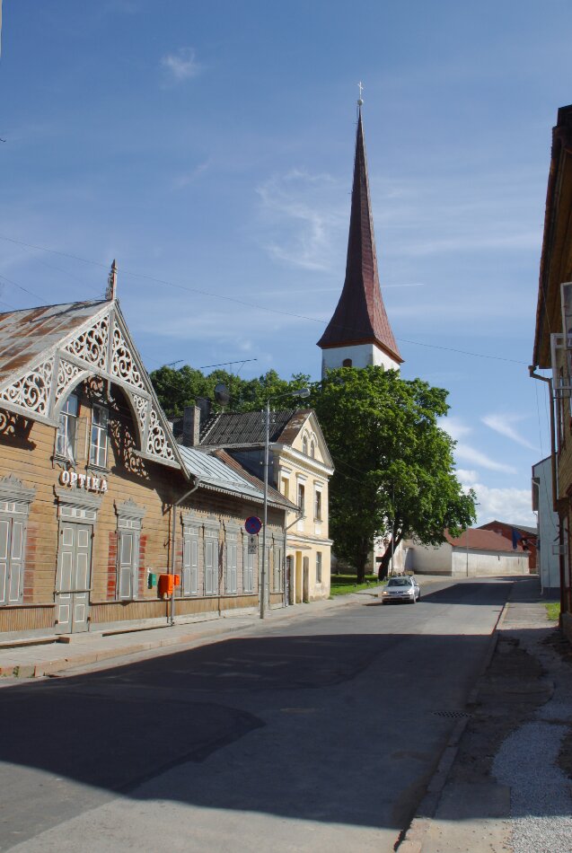 Vaade Rakvere Kolmainu kirikule Pikal tänaval rephoto